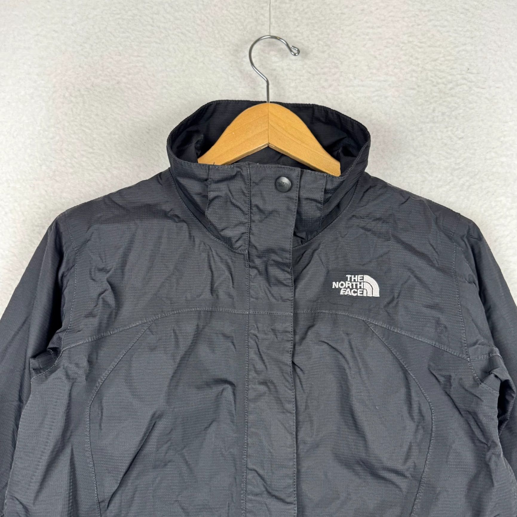 The North Face The North Face Womens Jacket Windbreaker Black M Zip Hyvent Windbreaker Outdoor Fall Winter Spring Mens? Size M / US 6-8 / IT 42-44 - 2 Thumbnail