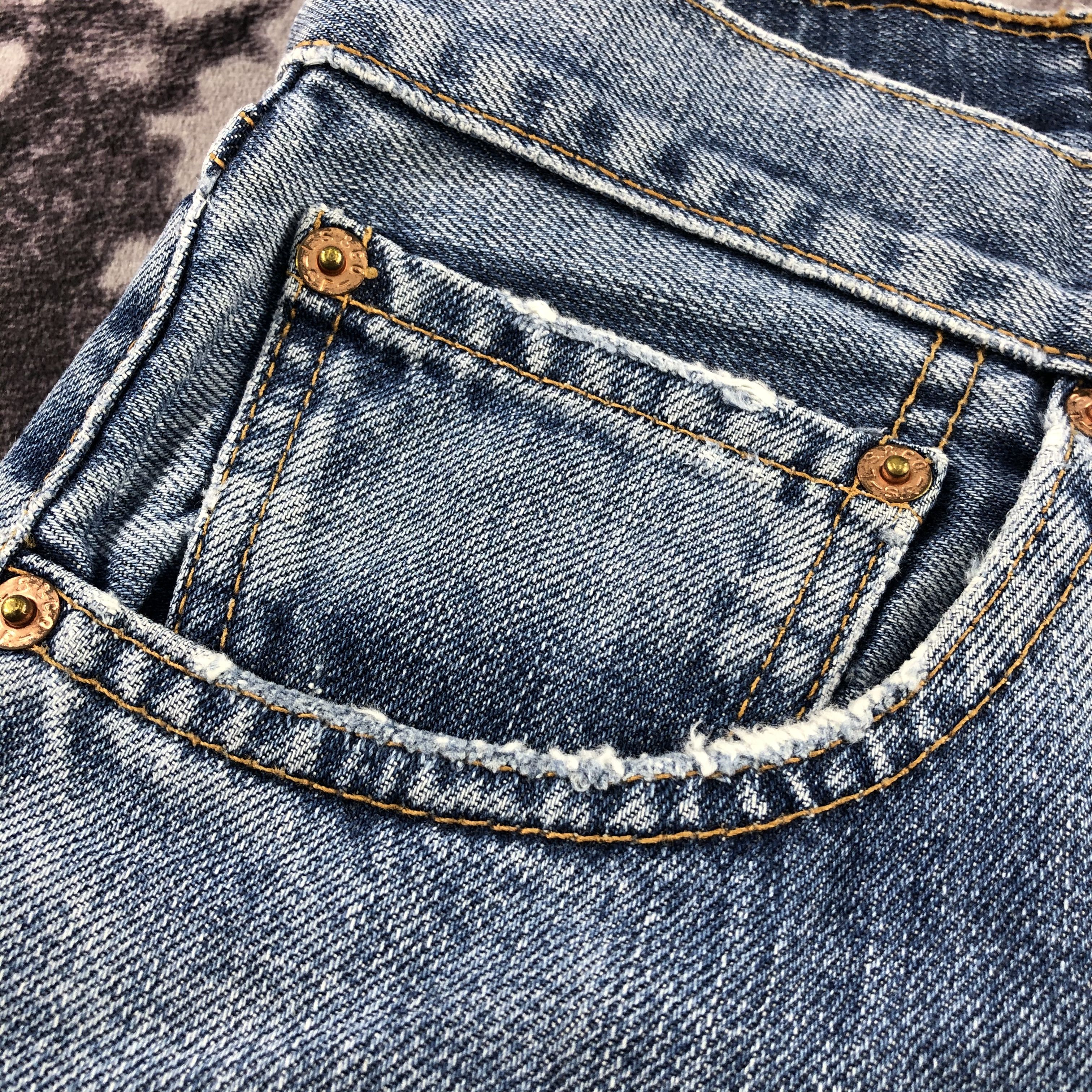 Levi's × Vintage Vintage 90s Blue Wash Levis 501 Jeans-JM2868 Size US 34 / EU 50 - 11 Thumbnail