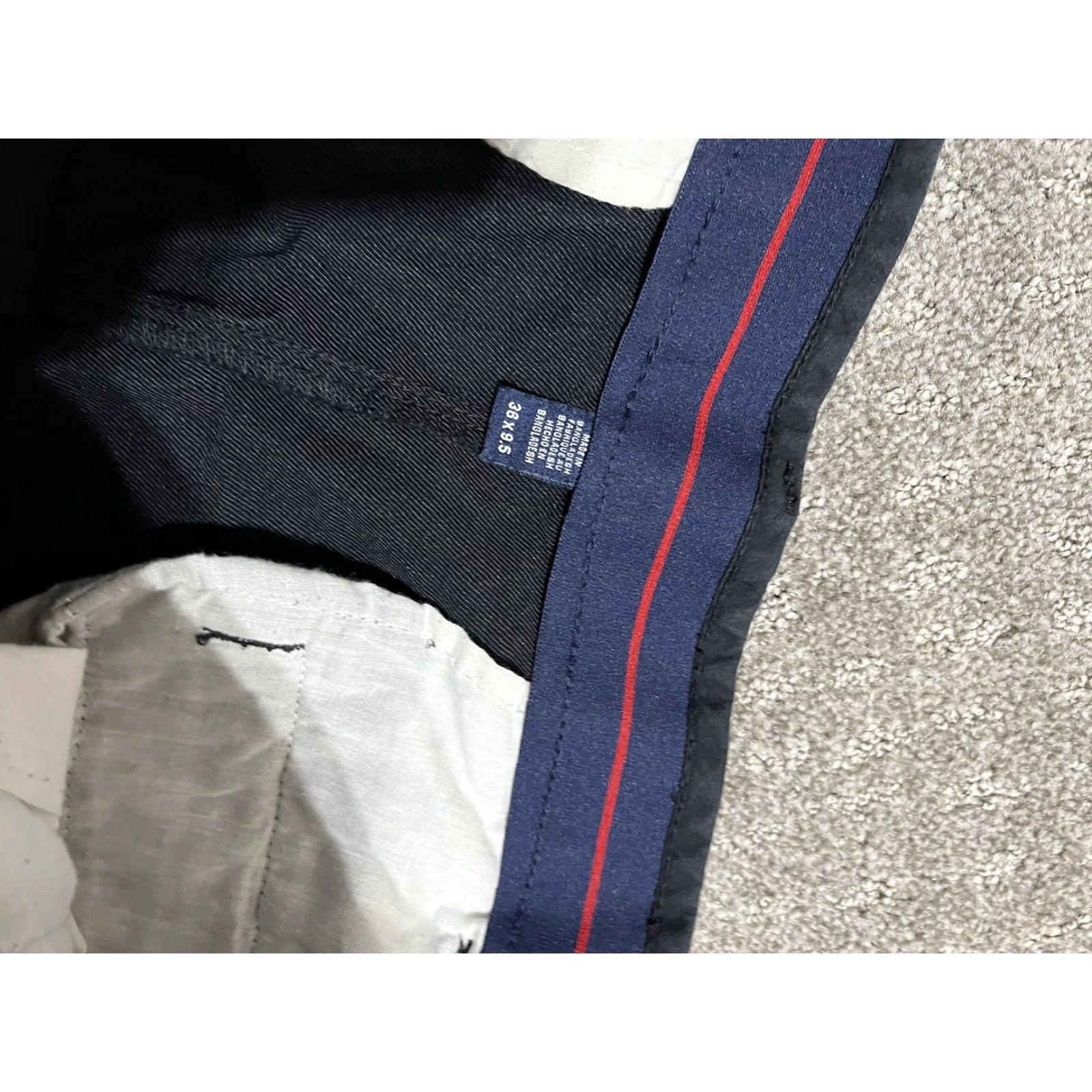 Izod VINTAGE Izod Golf Shorts Mens 36x9.5 Black Pleated Front Shirt Mens 36 Black Pleated Front Size US 36 / EU 52 - 3 Thumbnail