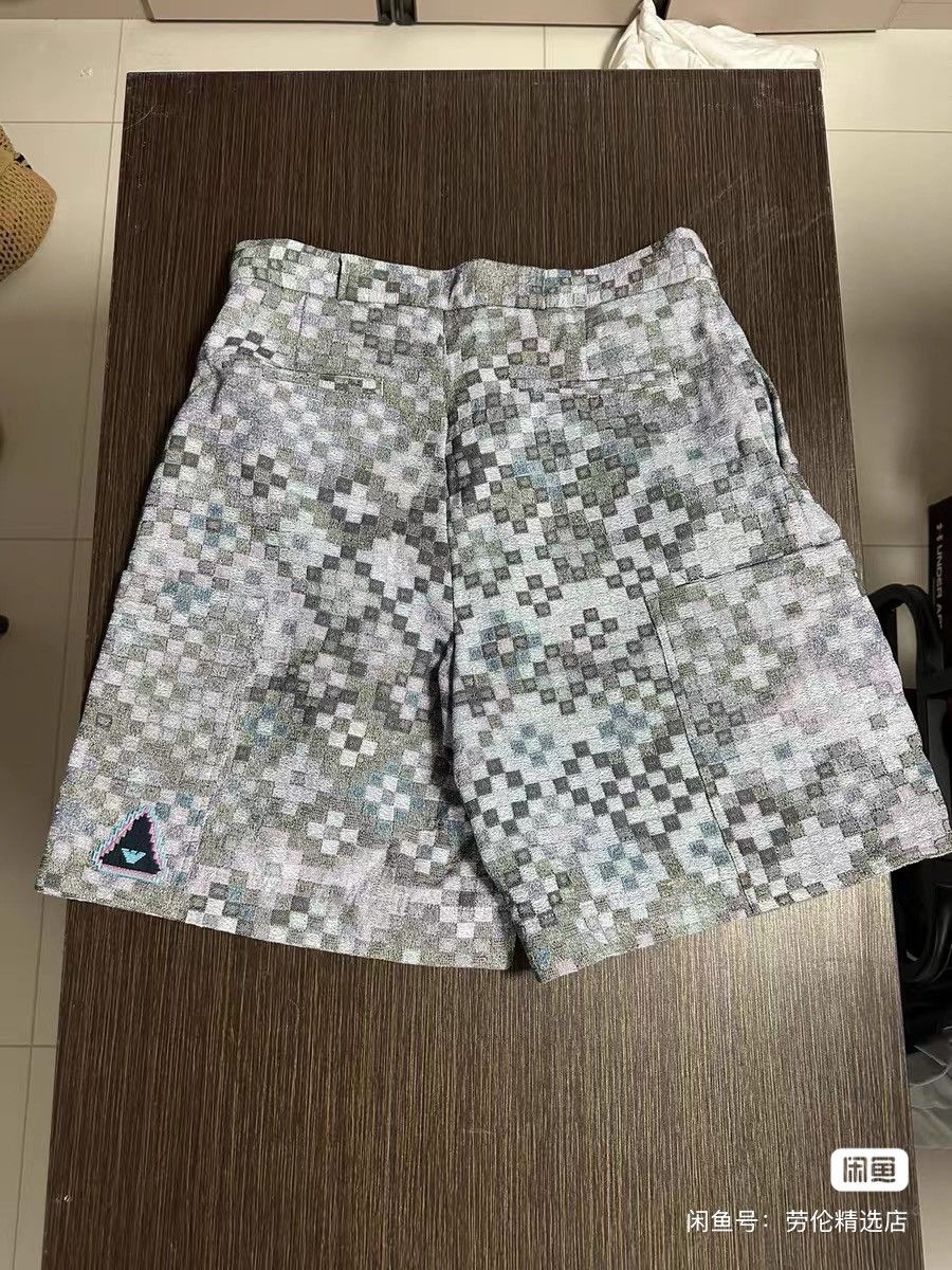 Emporio Armani armani runway tile parttern shorts dior prada balenciaga Size US 33 - 3 Thumbnail