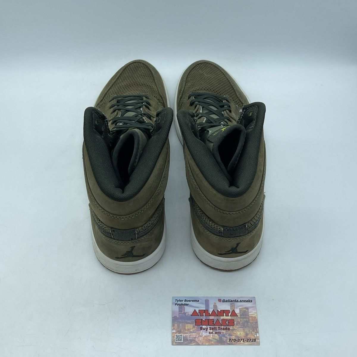 Jordan Brand Air Jordan 1 high urban haze Size US 11 / EU 44 - 6 Thumbnail
