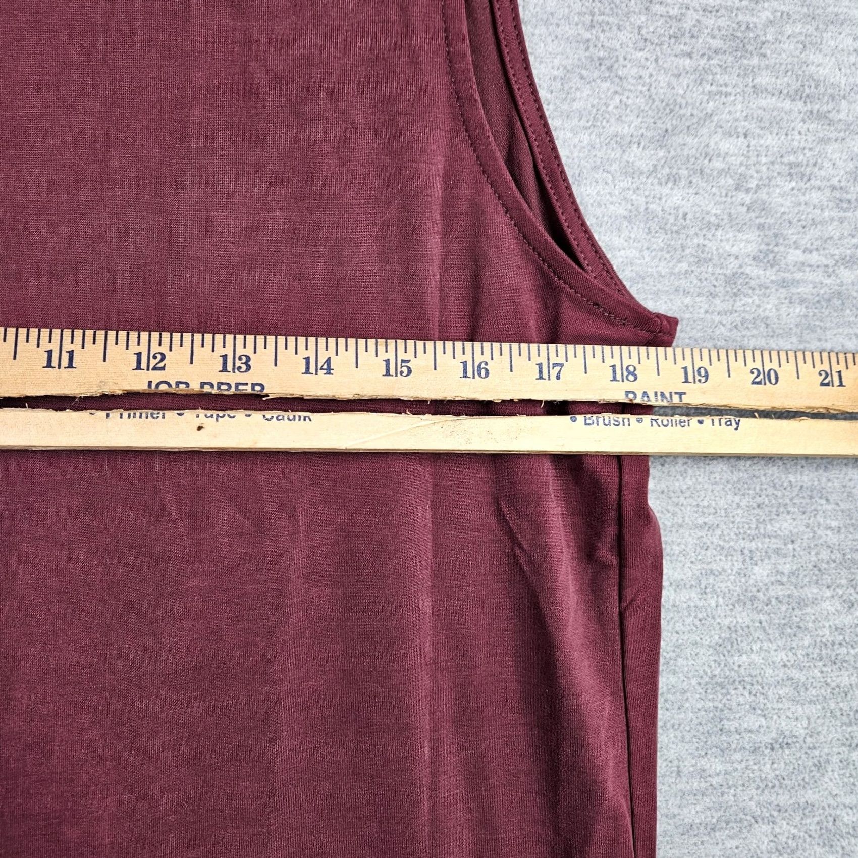 Vintage Burgundy Sleeveless Tunic Top Women's M Mock Neck Cowl Neck All Seasons Casual Solid Red not provided Size M / US 6-8 / IT 42-44 - 3 Thumbnail