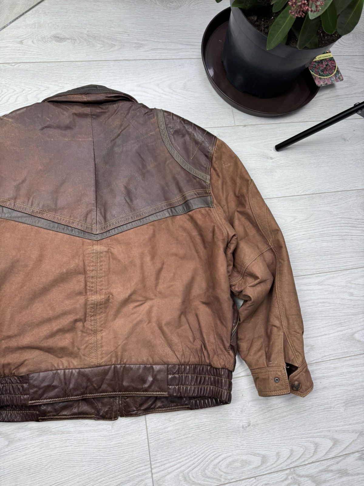 Hysteric Glamour CRAZY RICK OWENS STYLE SUEDE LEATHER JACKET FUR HOOD SWAG Size US M / EU 48-50 / 2 - 10 Thumbnail