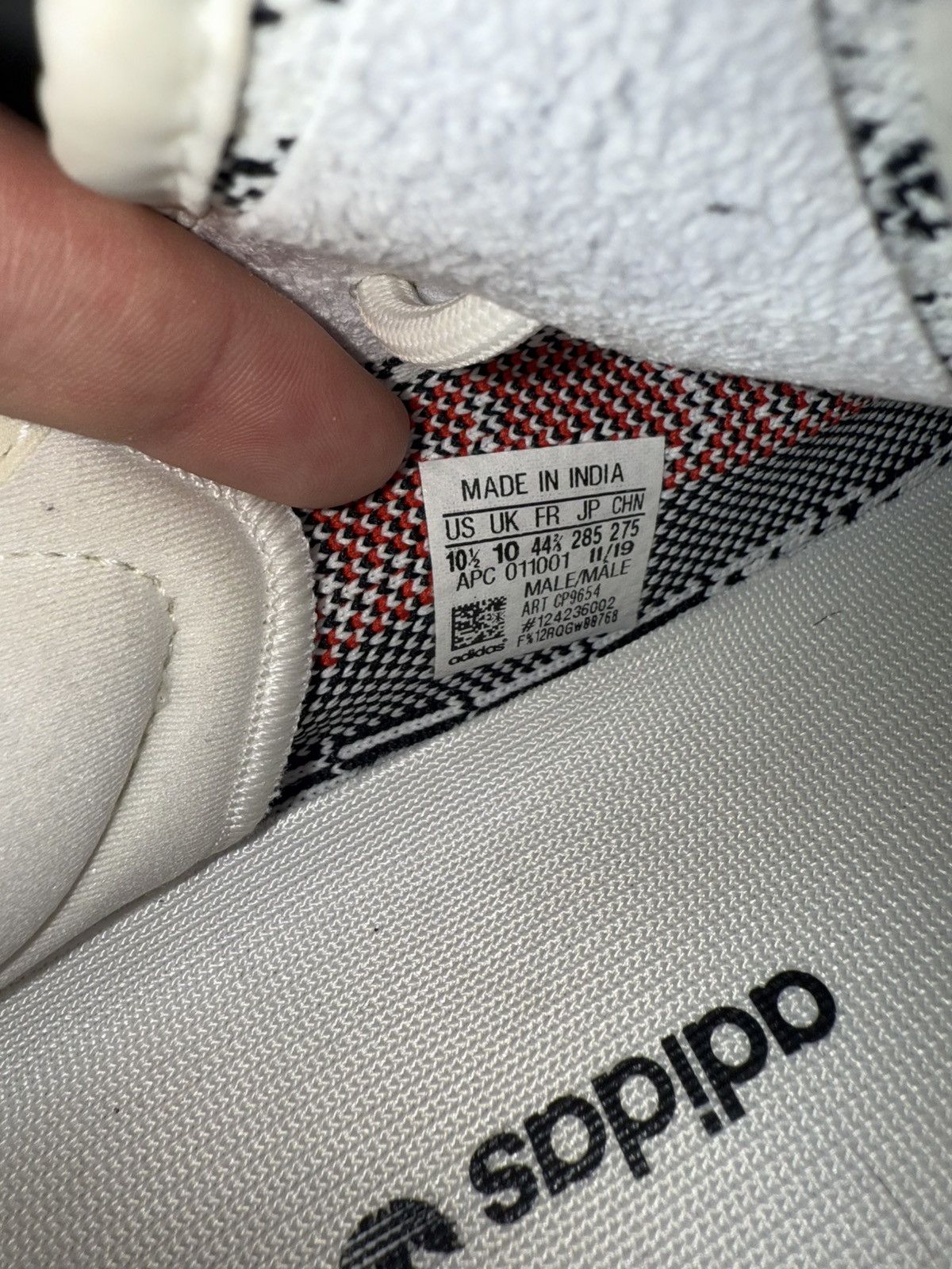 Yeezy Yeezy 350 V2 Zebra - Size 10.5 VNDS Size US 10.5 / EU 43-44 - 7 Thumbnail