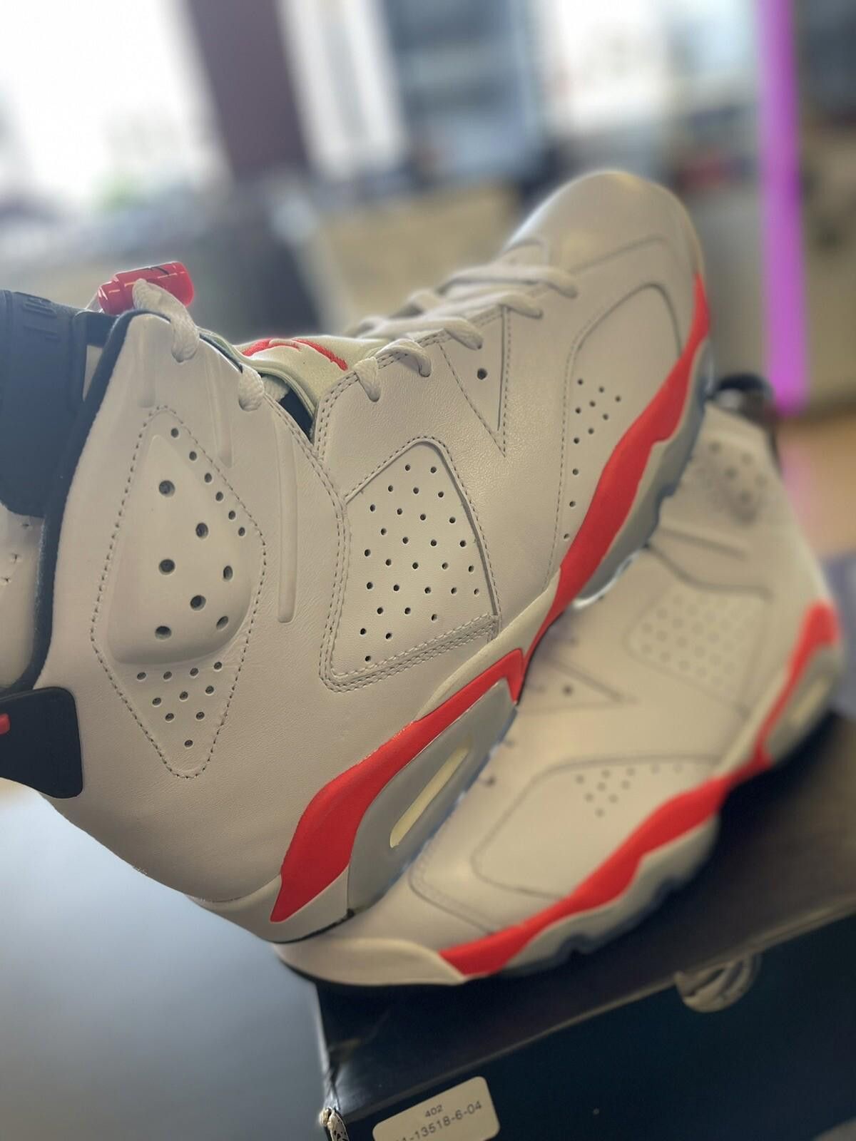 Jordan Brand Size 12 - Air Jordan 6 Retro White/Infrared 384664-123 Size US 12 / EU 45 - 3 Thumbnail
