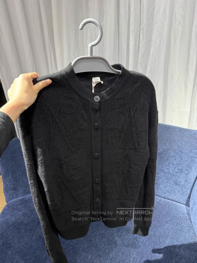Hermes Hermes Single-Button Dark Patterned Wool Knit Cardigan Size XS / US 0-2 / IT 36-38 - 1 Thumbnail