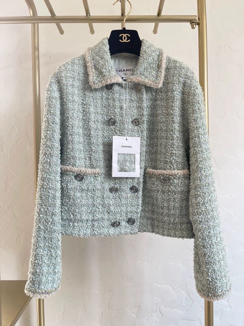 Chanel Chanel 20p mint green tweed coat Size XS / US 0-2 / IT 36-38 - 1 Thumbnail