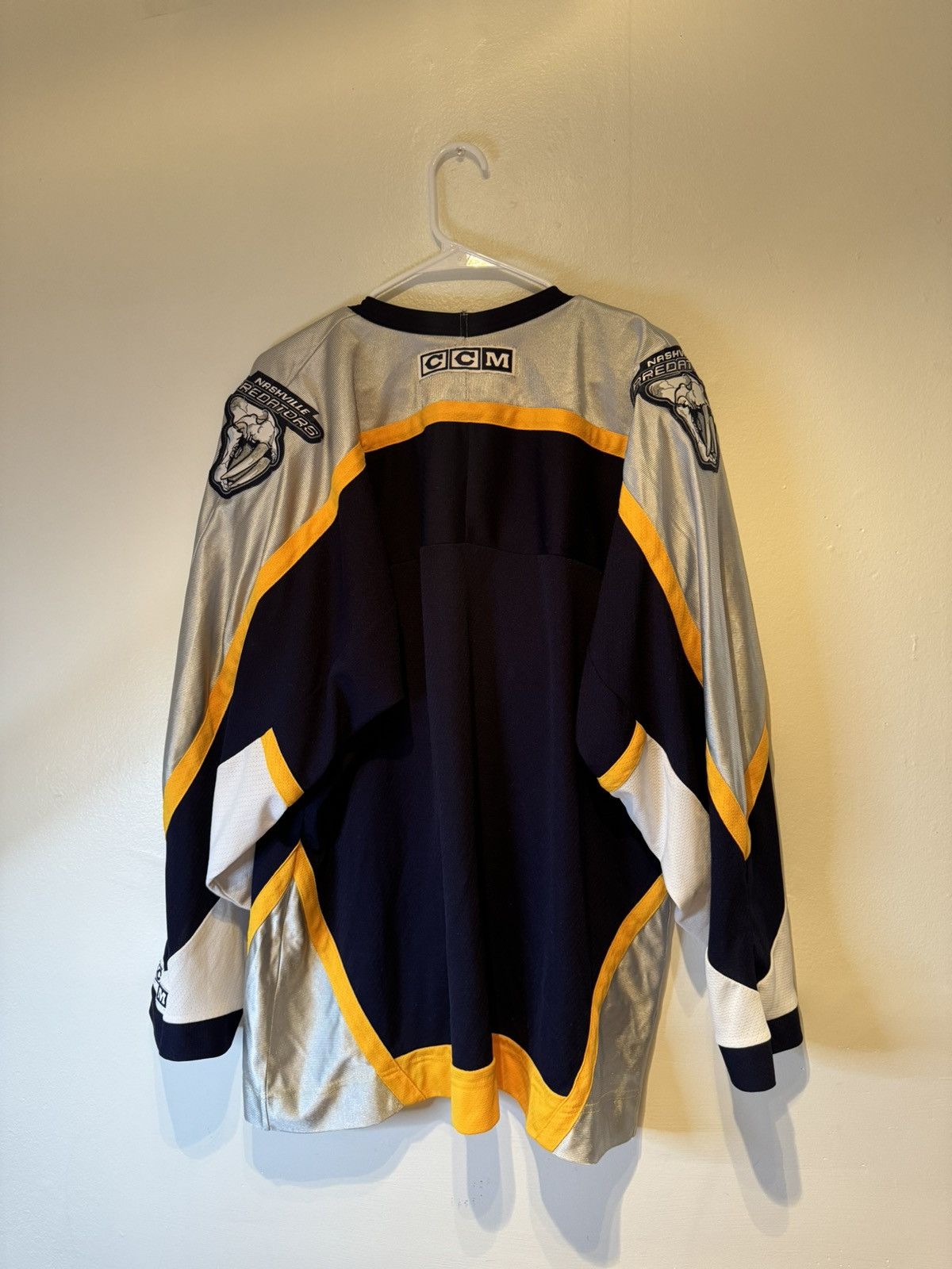 Ccm Vintage Nashville Predators CCM NHL Hockey Jersey Size L Size US L / EU 52-54 / 3 - 6 Thumbnail