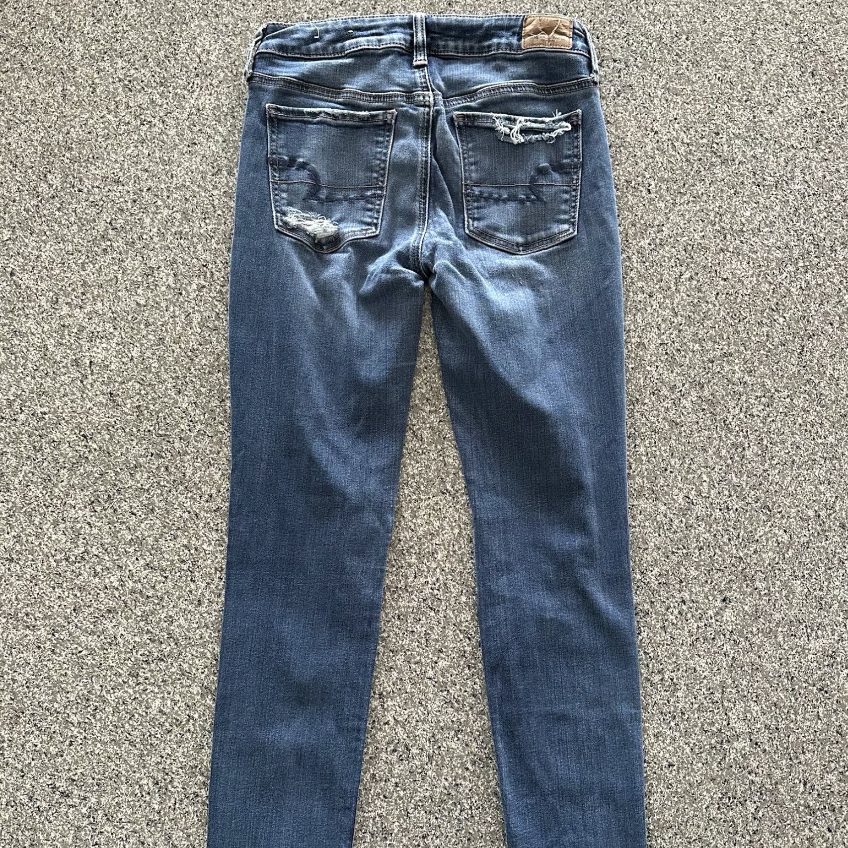 American Eagle Outfitters American Eagle Outfitters Jegging Jeans Womens 4 Long 27x30 Distressed Stretch Blue 60% Cotton Size 27" / US 4 / IT 40 - 4 Thumbnail