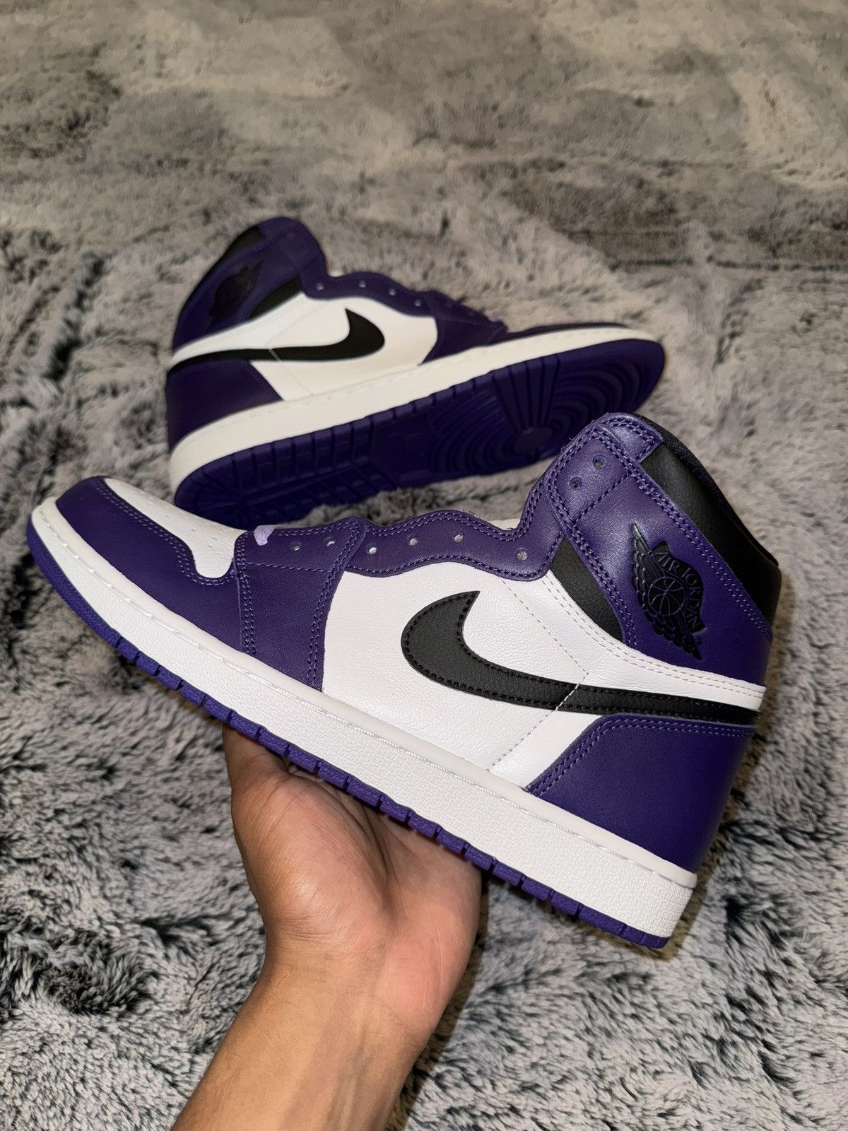 Jordan Brand Jordan 1 Retro High Court Purple Size US 11 / EU 44 - 2 Thumbnail