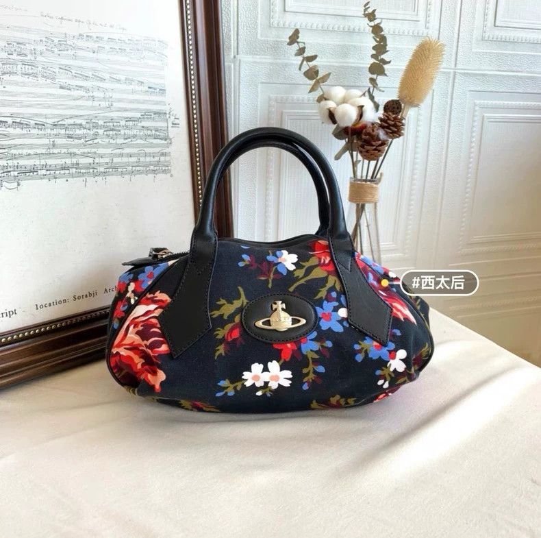 Vivienne Westwood Vivienne Westwood size os Vintage bowling bag with floral p Size ONE SIZE - 1 Thumbnail