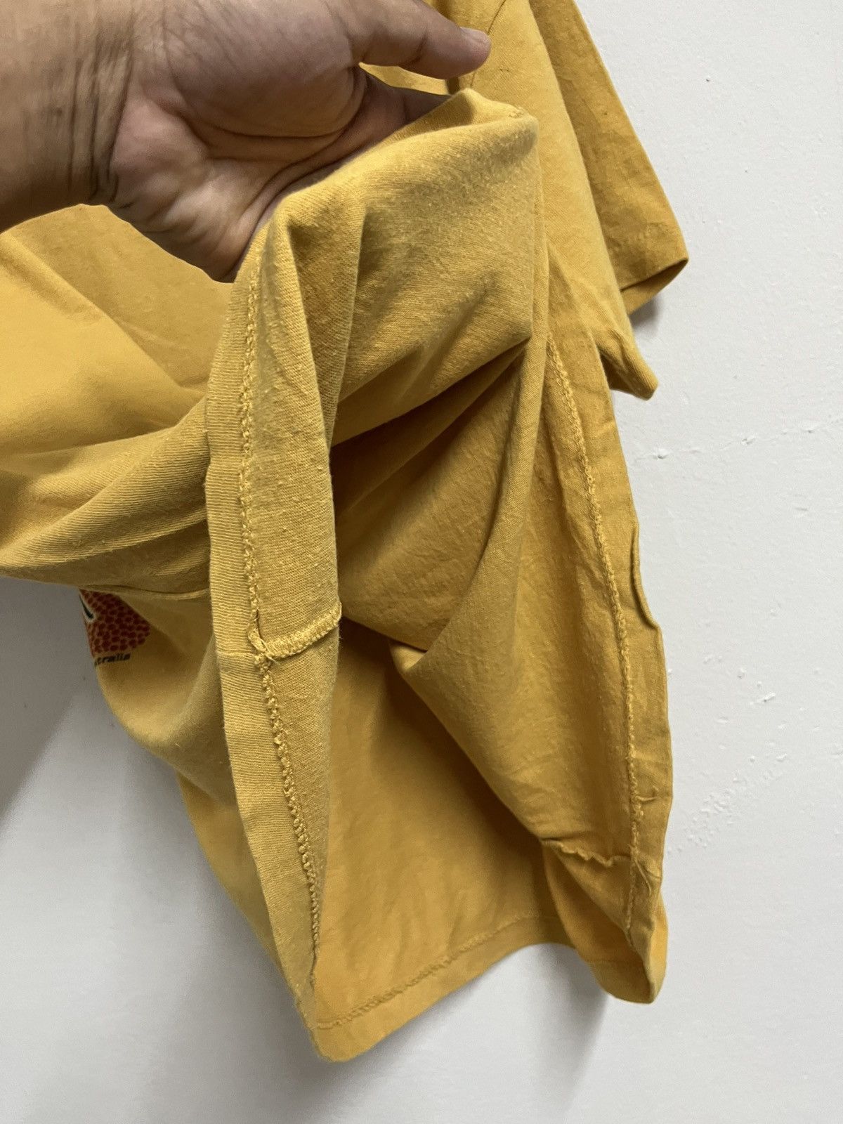 Fuck Art, Make Tees × Vintage 🔥 90s PHILLIP HALL GATHERING THE SPIRIT AUSTRALIAN ART Size US L / EU 52-54 / 3 - 9 Thumbnail