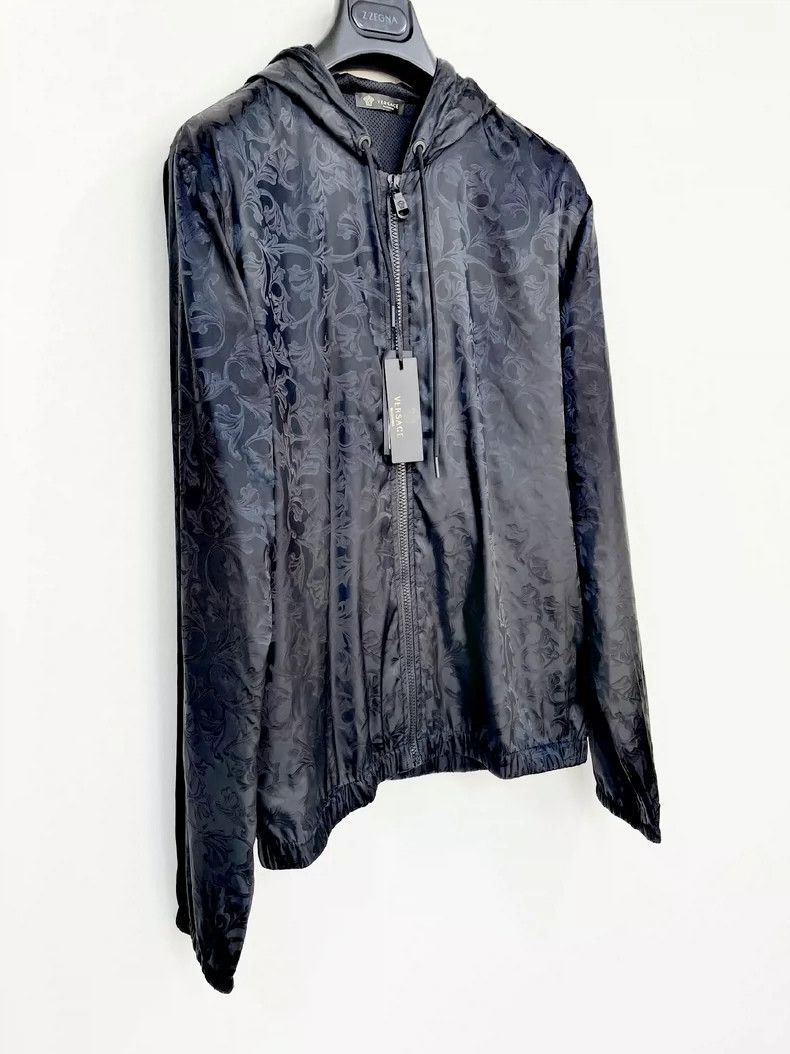 Versace Versace Baroque dark print men's hooded jacket jacket zip Size US XXL / EU 58 / 5 - 3 Thumbnail