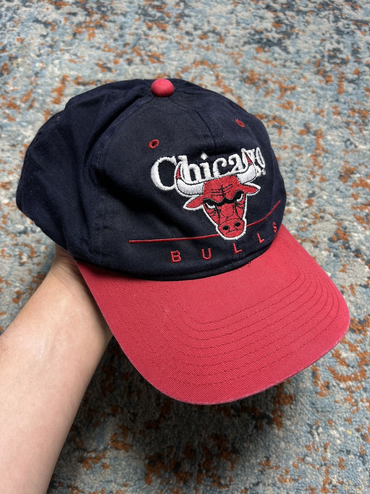 NBA Vintage 90s NBA Chicago Bulls embroidered graphic hat Size ONE SIZE - 1 Thumbnail