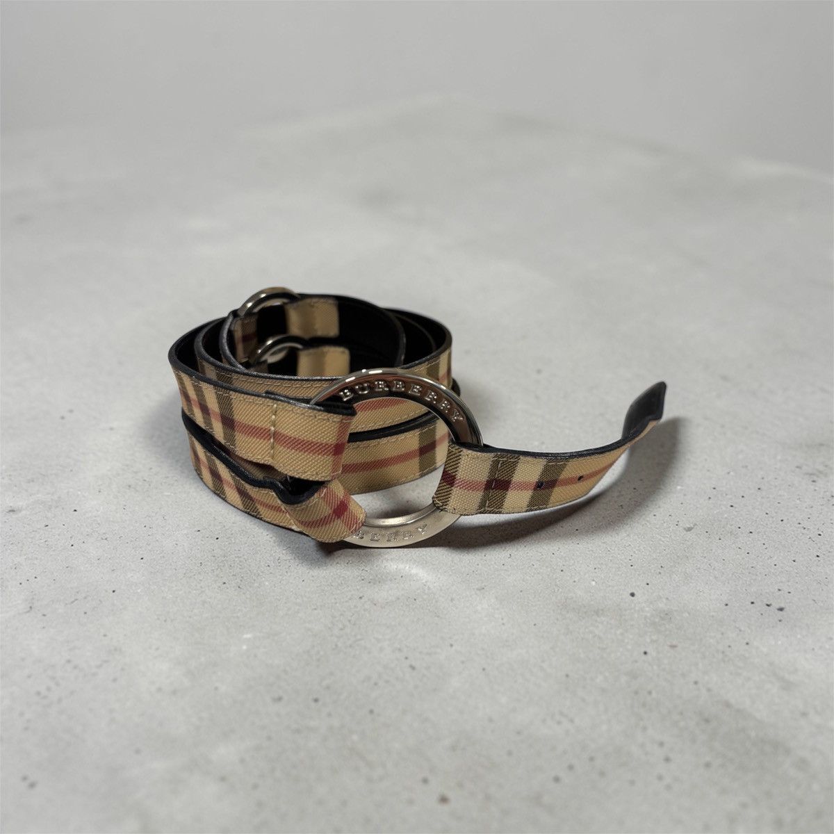 Burberry Burberry Gürtel / Neu Zustand / inkl. Staubbeutel Size ONE SIZE - 1 Thumbnail