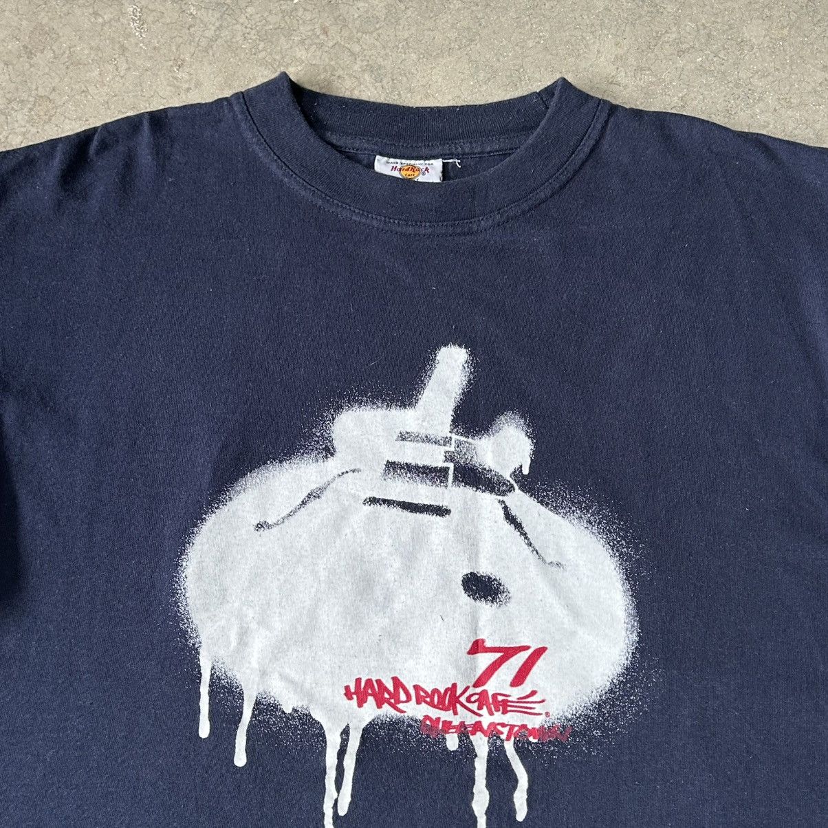 Hard Rock Cafe Rare Vintage Hard Rock Cafe "Stencil Guitar" Tee Y2K Archive Size US M / EU 48-50 / 2 - 2 Thumbnail