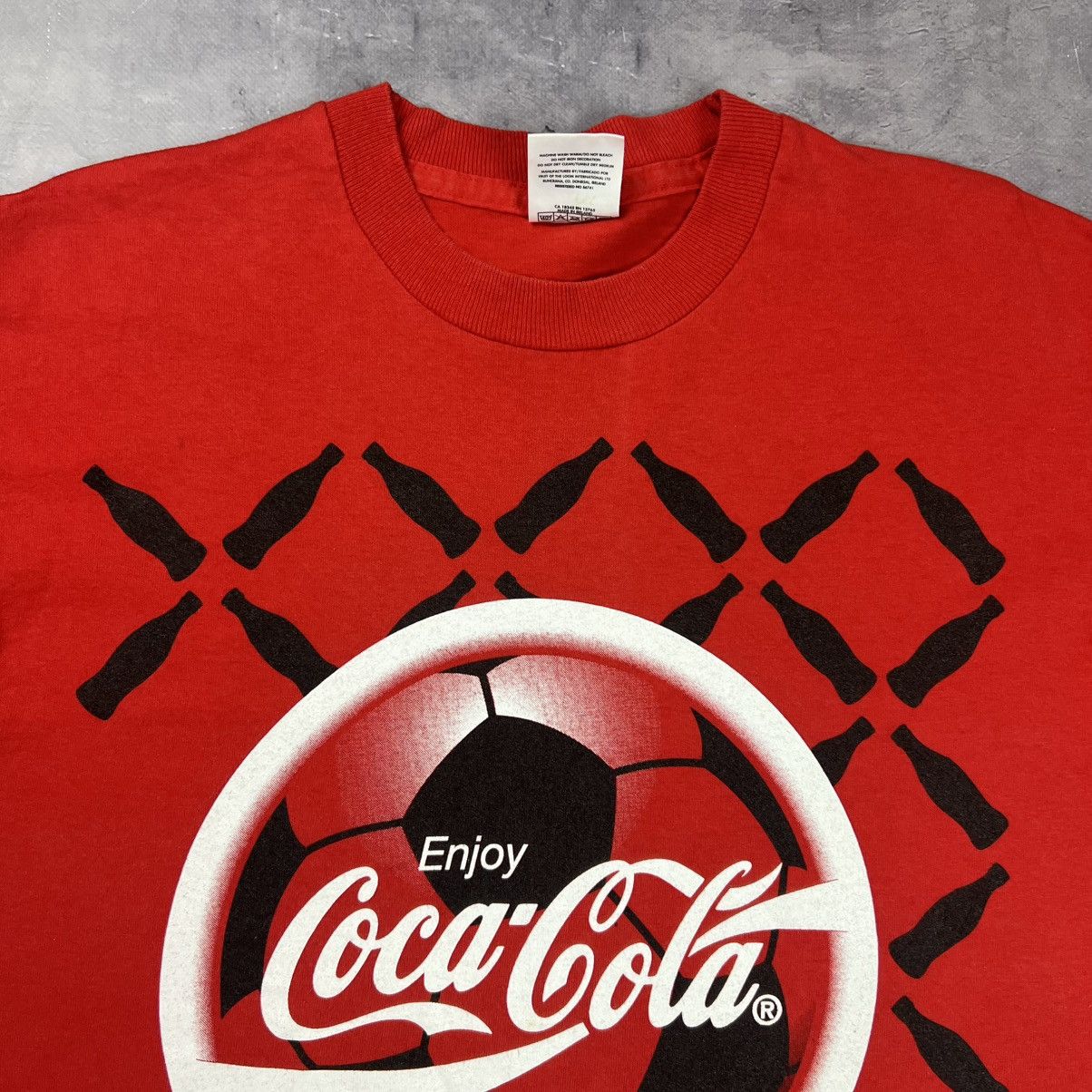 Coca Cola Rare! Coca Cola Euro 1996 Vintage Screen Stars Tee 90s Size US M / EU 48-50 / 2 - 4 Thumbnail