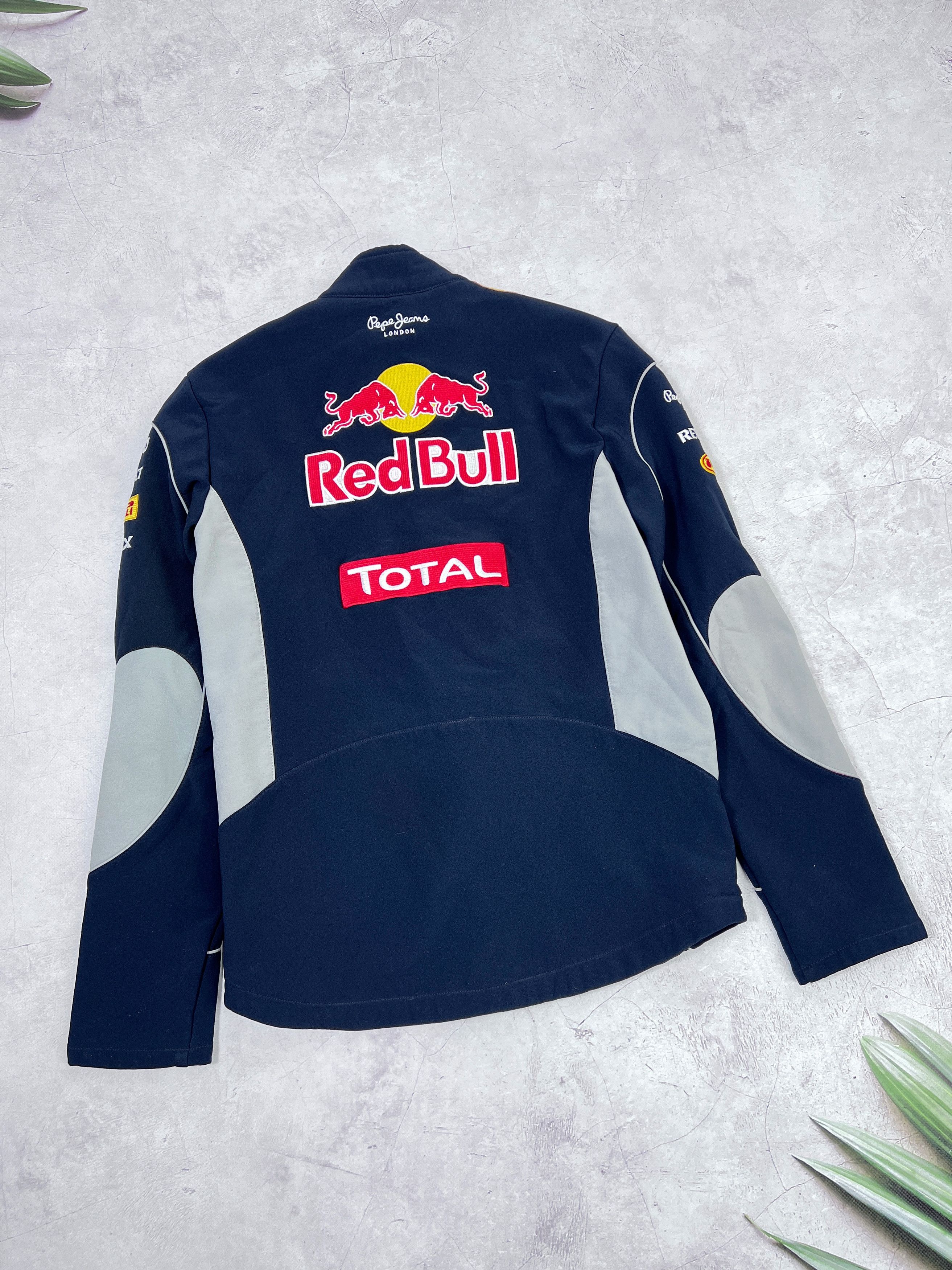 Pepe Jeans × Red Bull Red Bull F1 Team Softshell Jacket Pepe Jeans Pirelli Geox Size M / US 6-8 / IT 42-44 - 18 Thumbnail