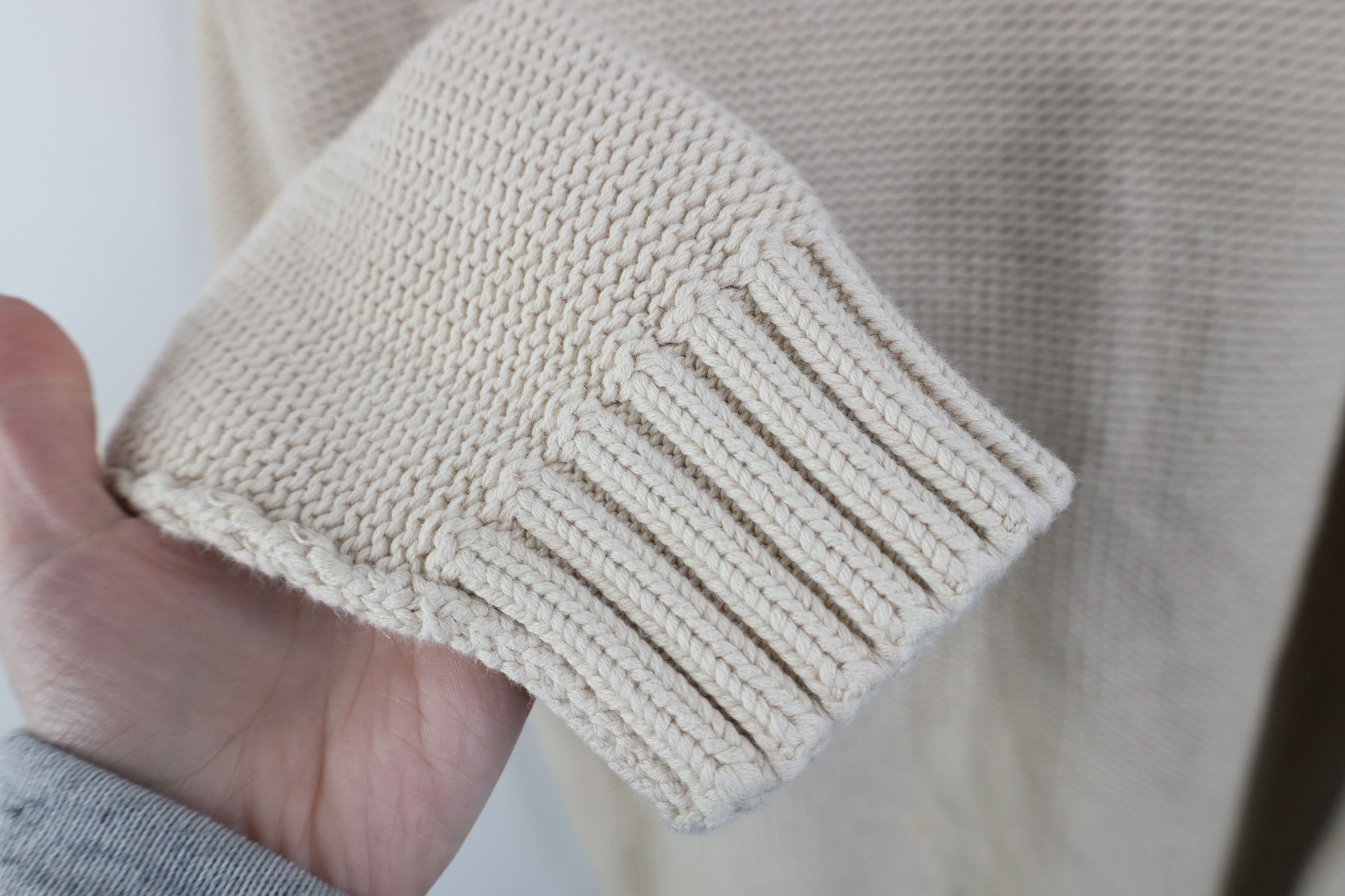 Gap Vintage Y2K 2001 Gap Heavyweight Knit V-Neck Sweater Beige Size US XL / EU 56 / 4 - 7 Thumbnail