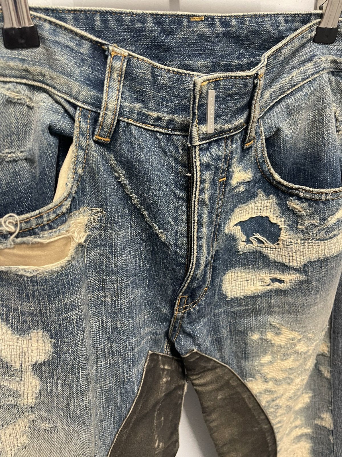 Givenchy Givenchy denim destroyed jeans Size US 30 / EU 46 - 3 Thumbnail