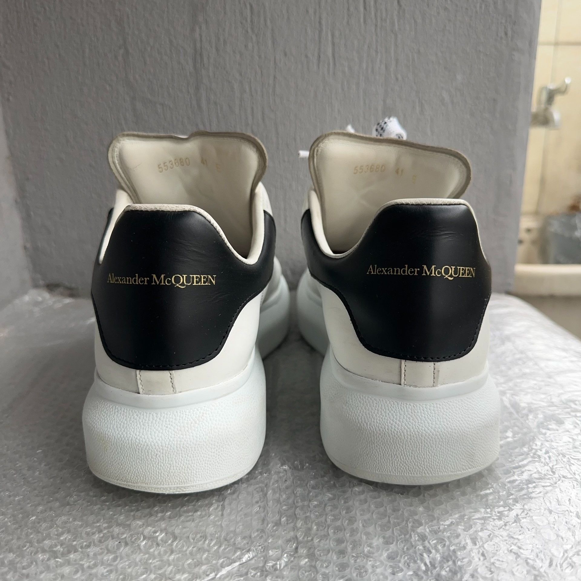 Alexander McQueen Alexander McQueen White Sneakers Size US 8 / EU 41 - 3 Thumbnail