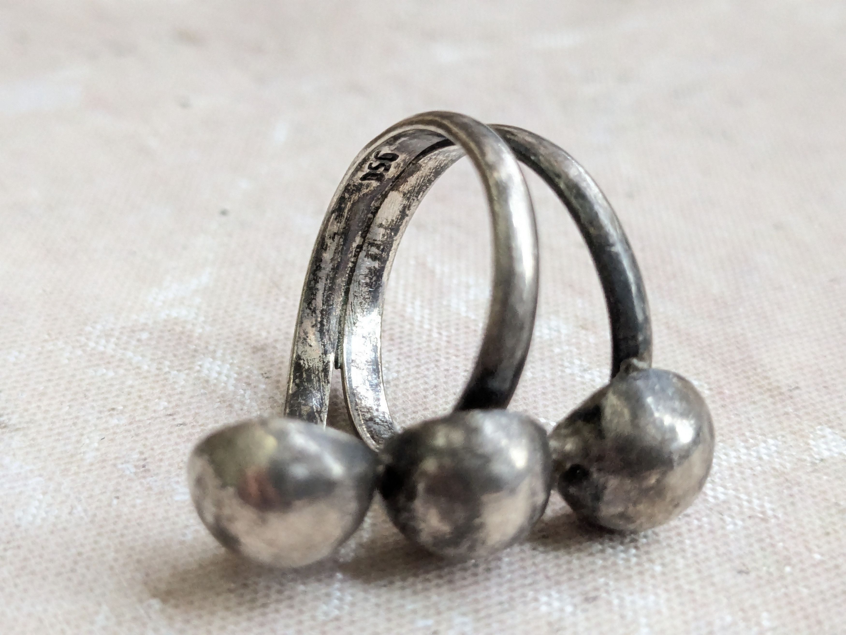 Sterling Silver Vintage Sterling Silver Ring 7.75 Modern Round Size ONE SIZE - 5 Thumbnail