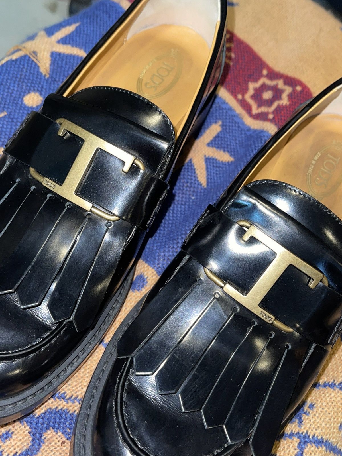 Tod's TOD’S TIMELESS FRINGED LEATHER LOAFERS Size US 8 / IT 38 - 4 Thumbnail