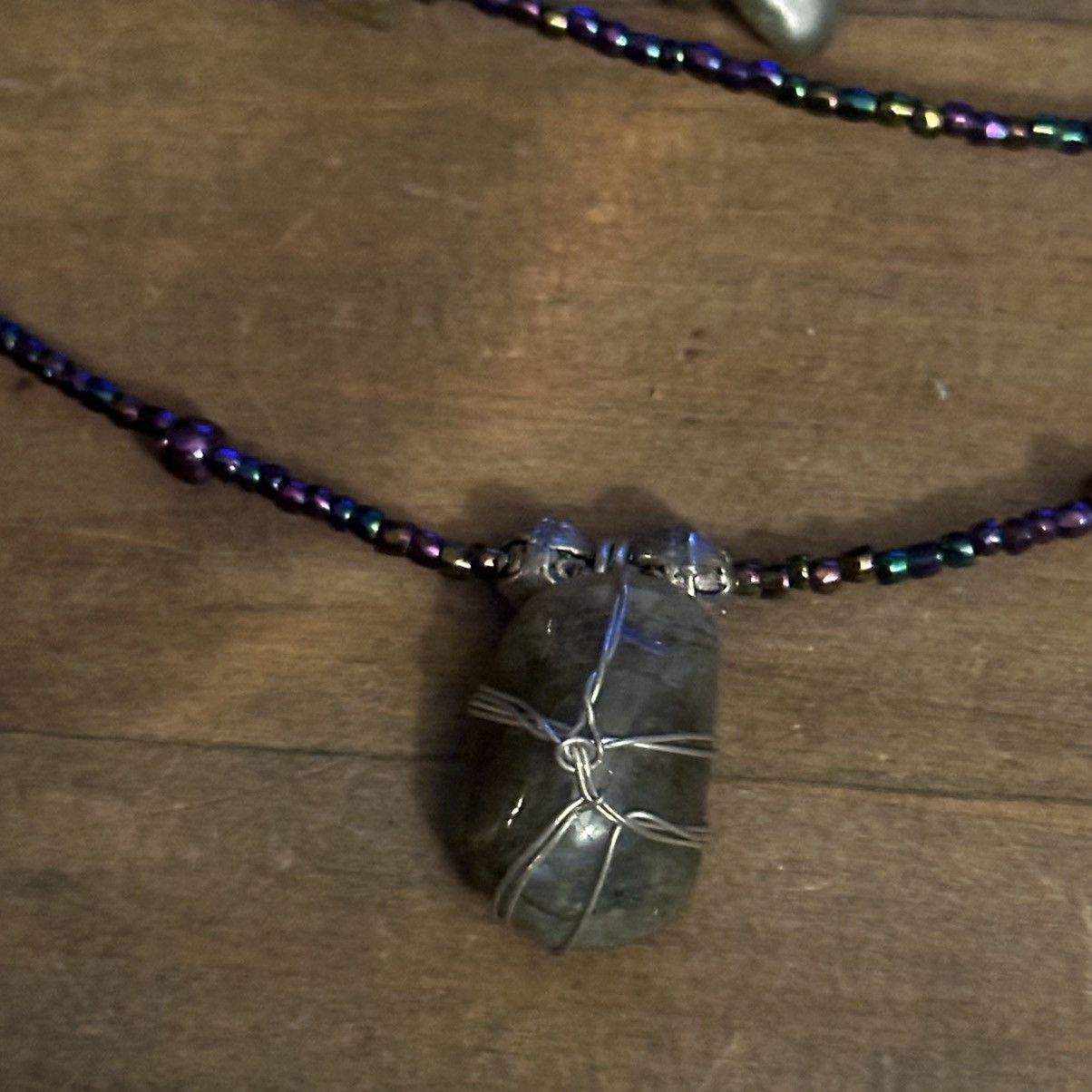 Other Multi strand purple iridescent and olive agate bead necklace Size ONE SIZE - 4 Thumbnail