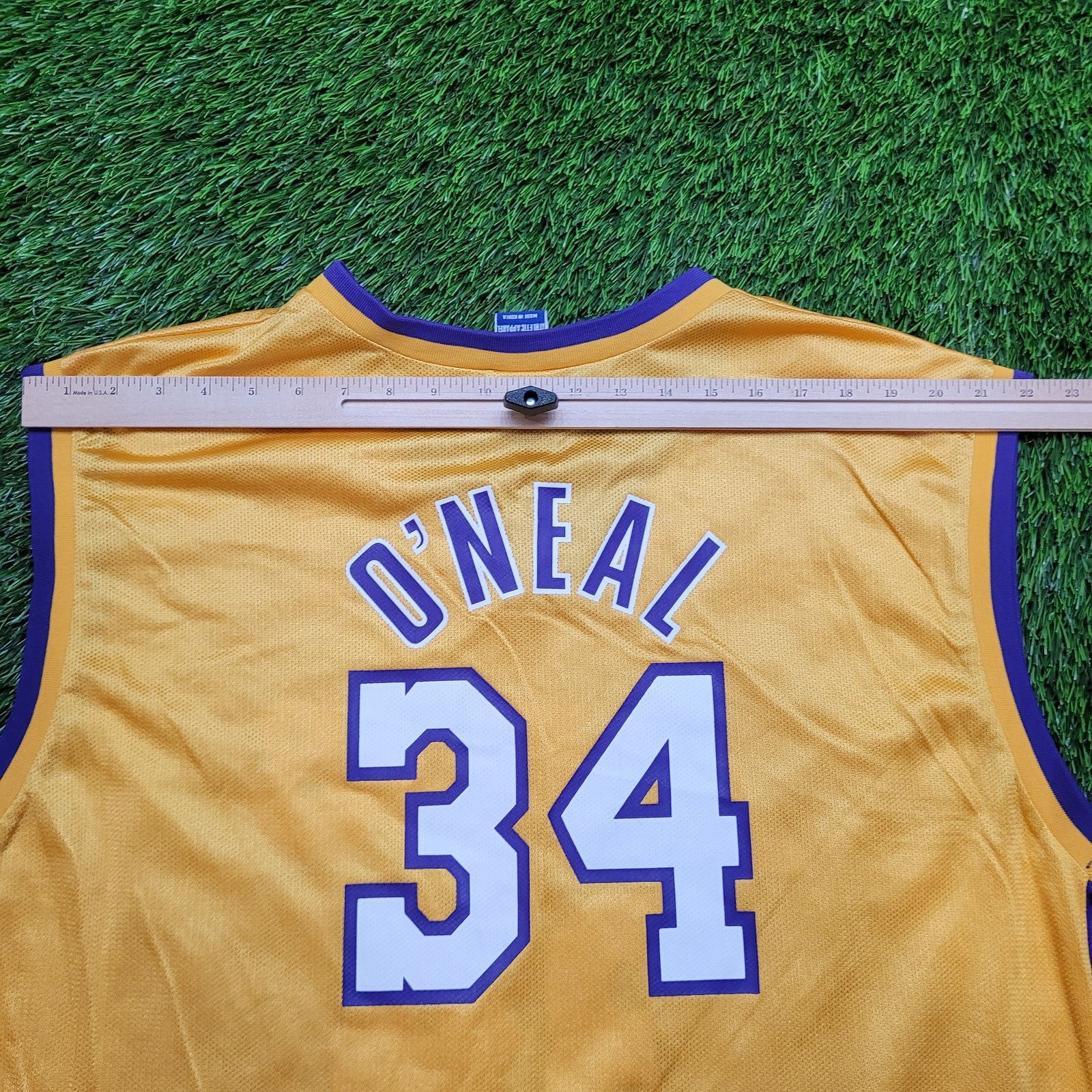 Champion VTG 90s Champion Shaquille O'Neal Lakers Jersey Mens XL 48 Size US XL / EU 56 / 4 - 10 Thumbnail