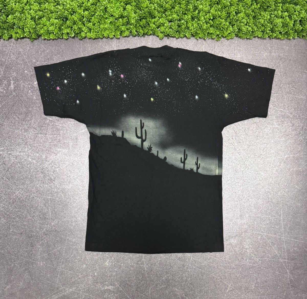 Vintage Vintage Space Cowboy Moon Over Print T Shirt Graphic Print Size US L / EU 52-54 / 3 - 2 Thumbnail