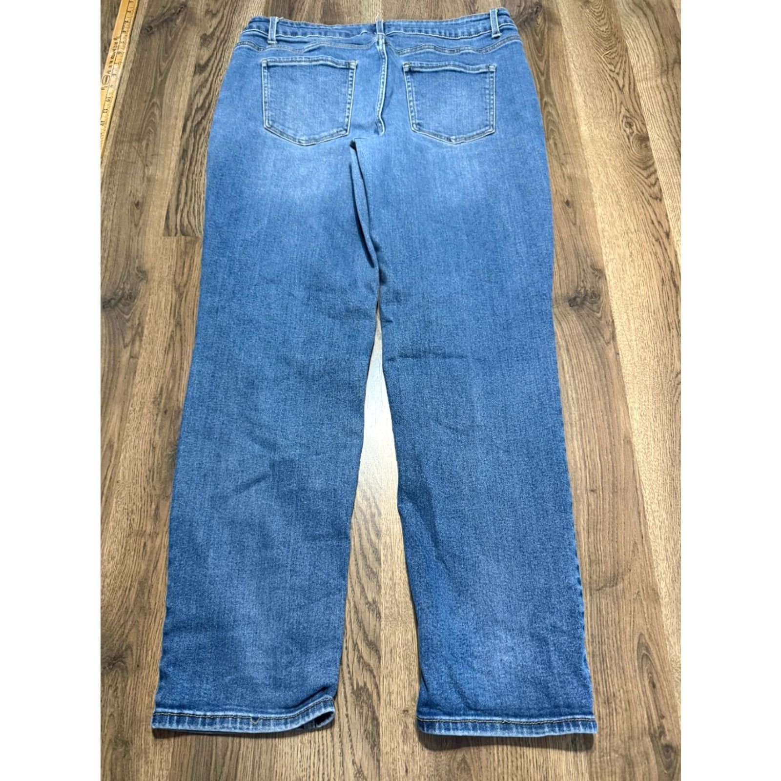 Vintage VINTAGE: No (omit) Time & Tru Jeans Women's 18 Blue Straight Leg Outdoors Denim Mid Rise Size 40" / US 18 - 3 Thumbnail