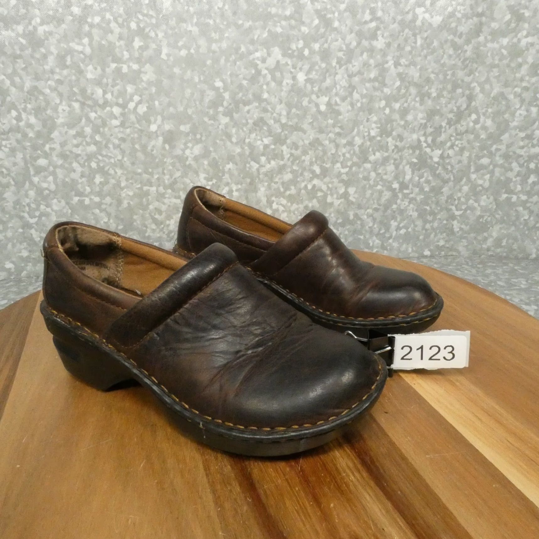 Born BOC Born Clogs Womens Brown Leather Slip On Mules Chunky Heel Size 6.5M Size US 7 / IT 37 - 2 Thumbnail
