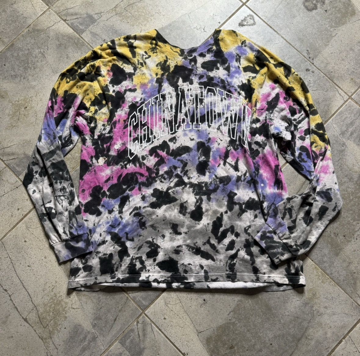 Market LS tie-dye Chinatown Size US L / EU 52-54 / 3 - 1 Thumbnail