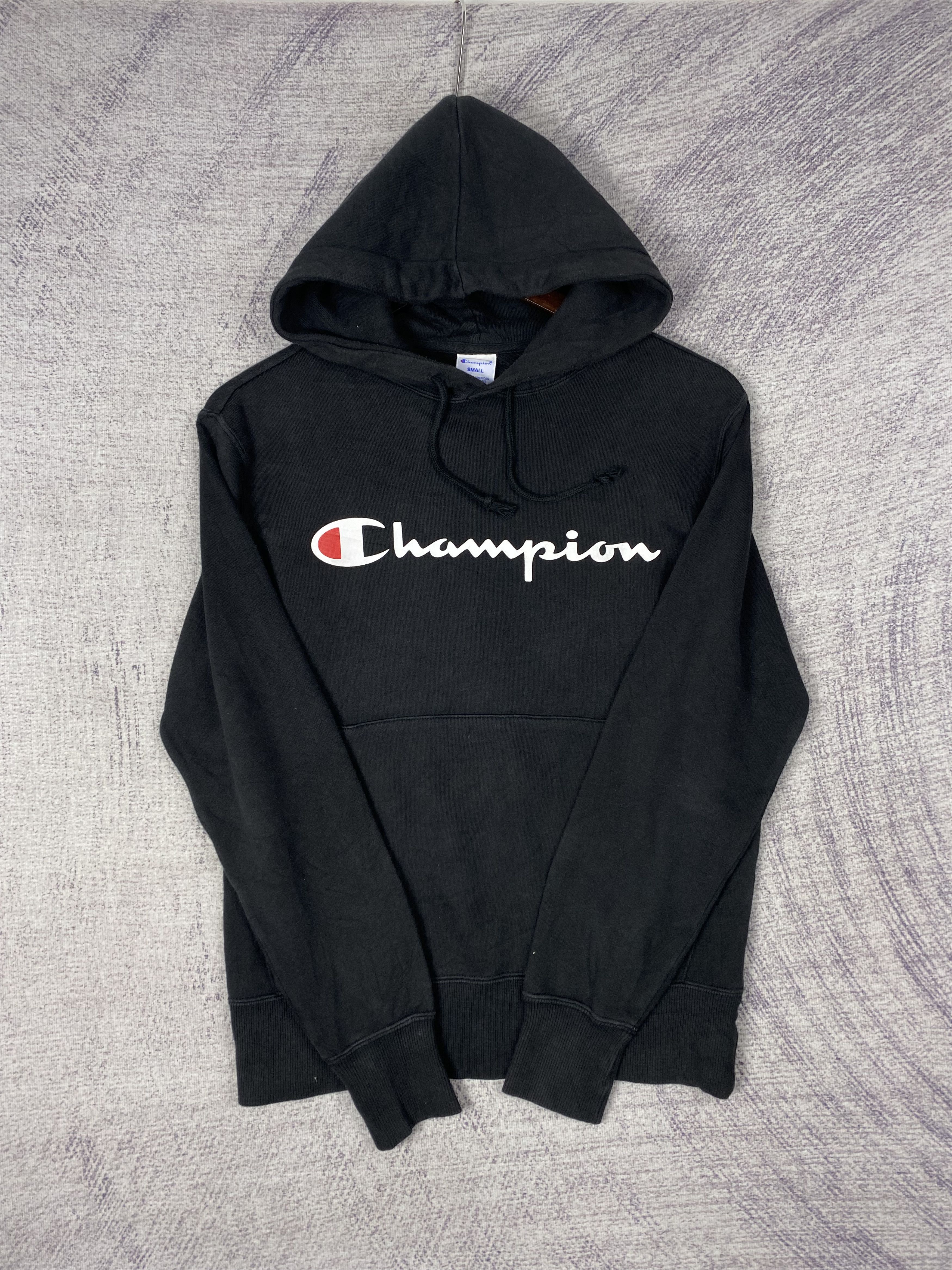 Champion Vintage Champion Black Hoodie Pullover with Script Logo Size US S / EU 44-46 / 1 - 4 Thumbnail