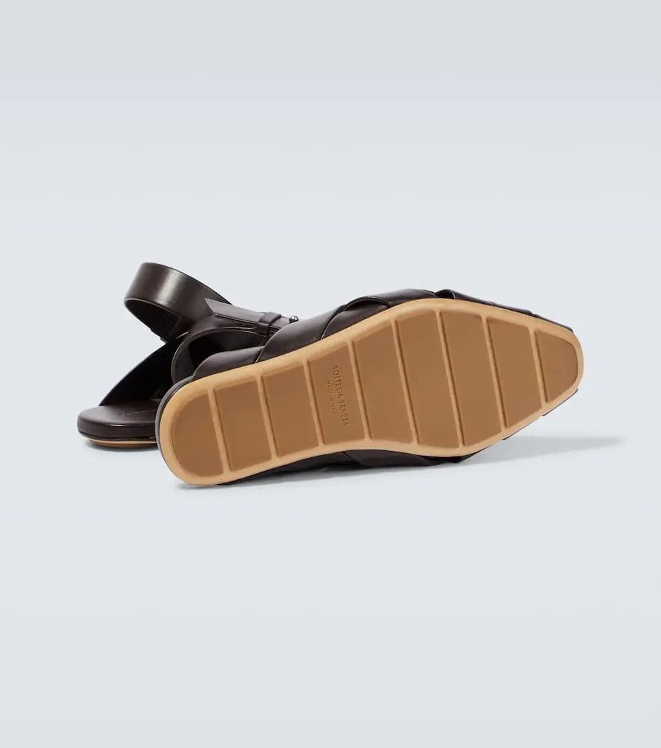 o1n1vont0325 Alfie Slippers Sandals in Dark Brown