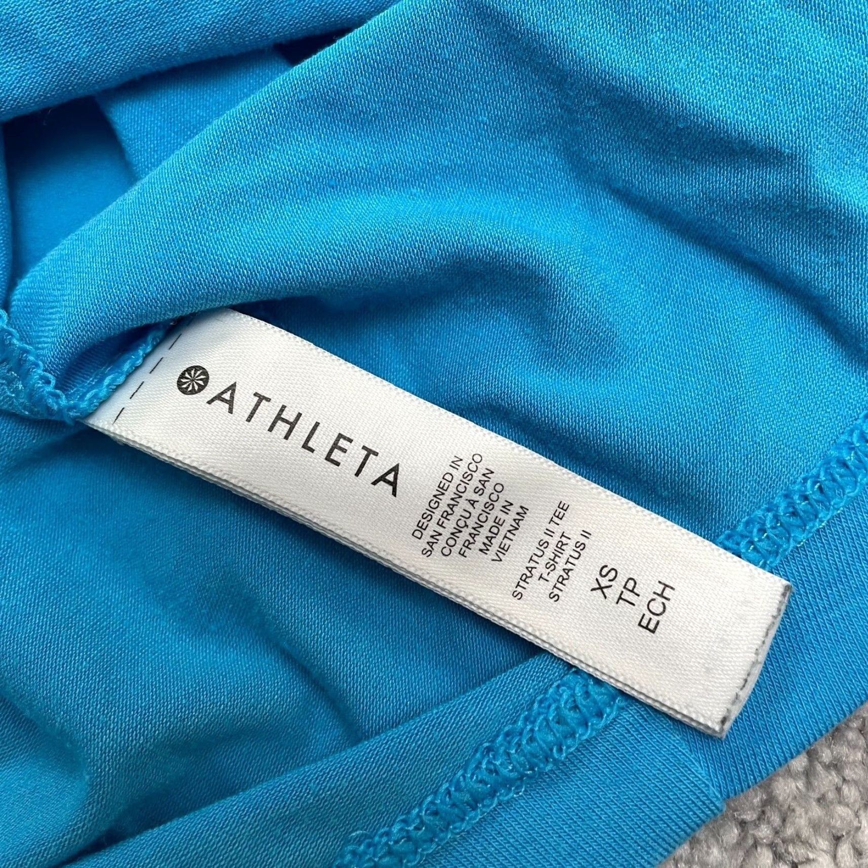 Athleta Athleta T-Shirt Womens XS Blue Short Sleeve Scoop Neck Casual Top Size XS / US 0-2 / IT 36-38 - 6 Thumbnail