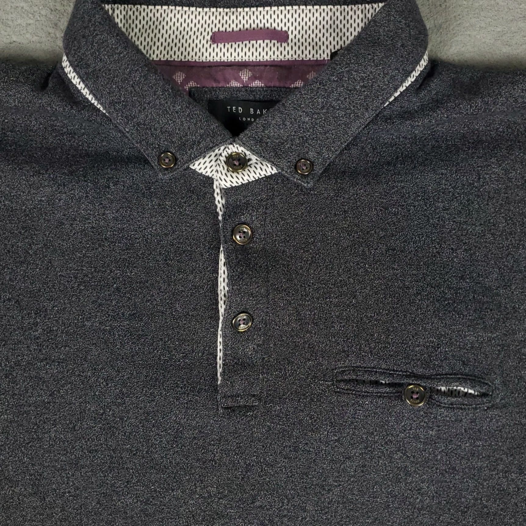 Ted Baker Ted Baker Sweater Mens Size 7 Gray Collared Short Sleeve Polo Knit Pullover Brand Logo All Seasons Classic Modern 70s? Size US M / EU 48-50 / 2 - 2 Thumbnail