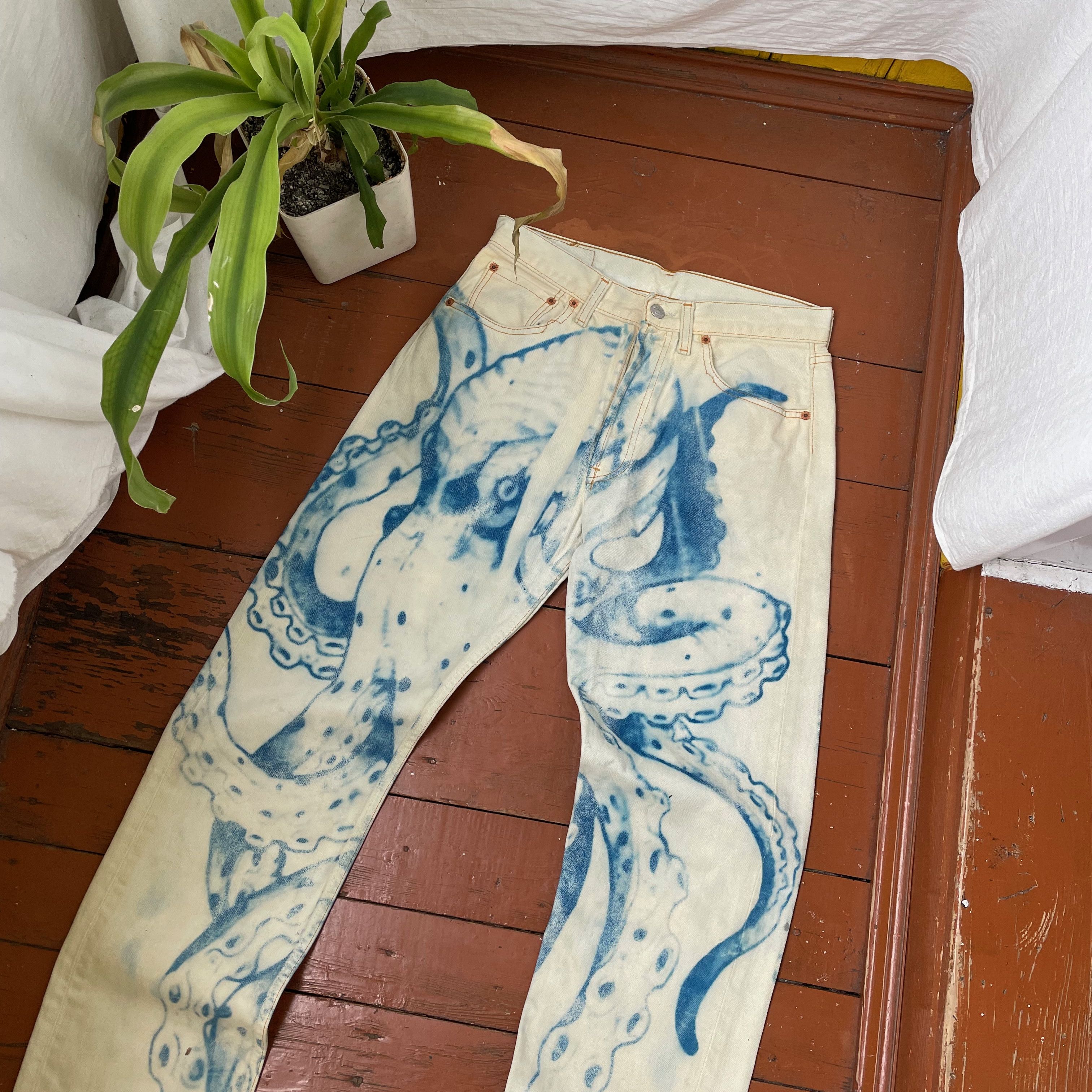 Levi's Levis 501 31x34 custom squid 🦑 print very rare Size US 31 - 11 Thumbnail