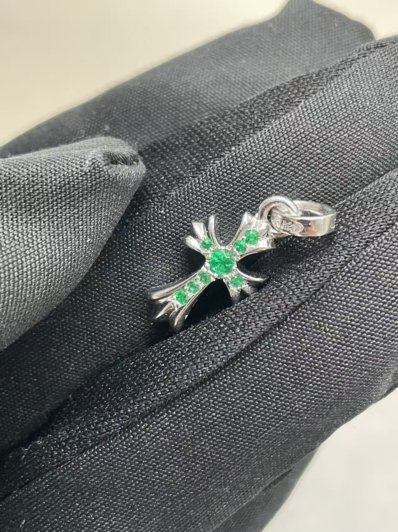 Chrome Hearts Chrome Hearts White Gold Emerald Babyfat Cross Charm Pendant Size ONE SIZE - 6 Thumbnail