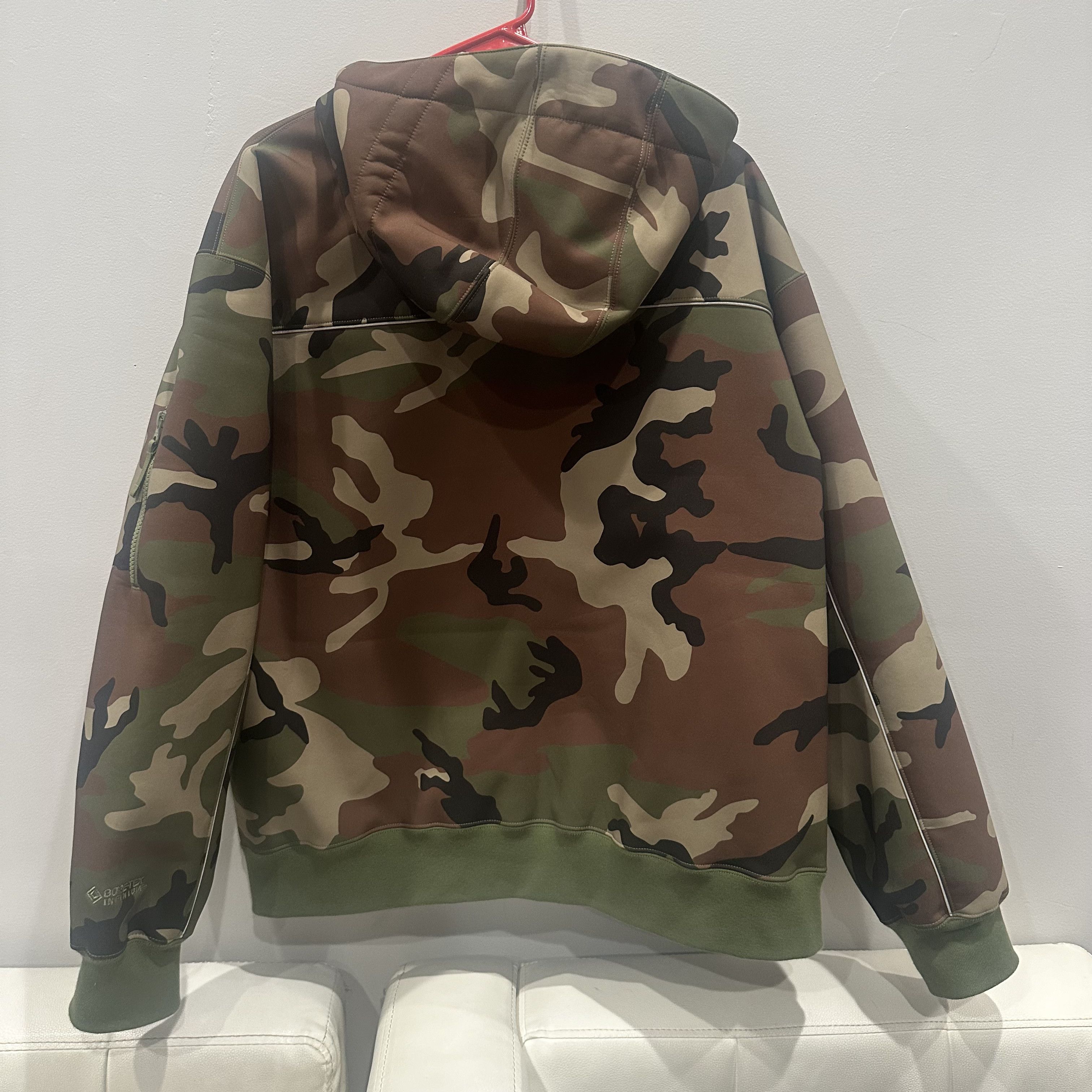 Supreme Supreme WINDSTOPPER Zip Up Hooded Sweatshirt (FW23