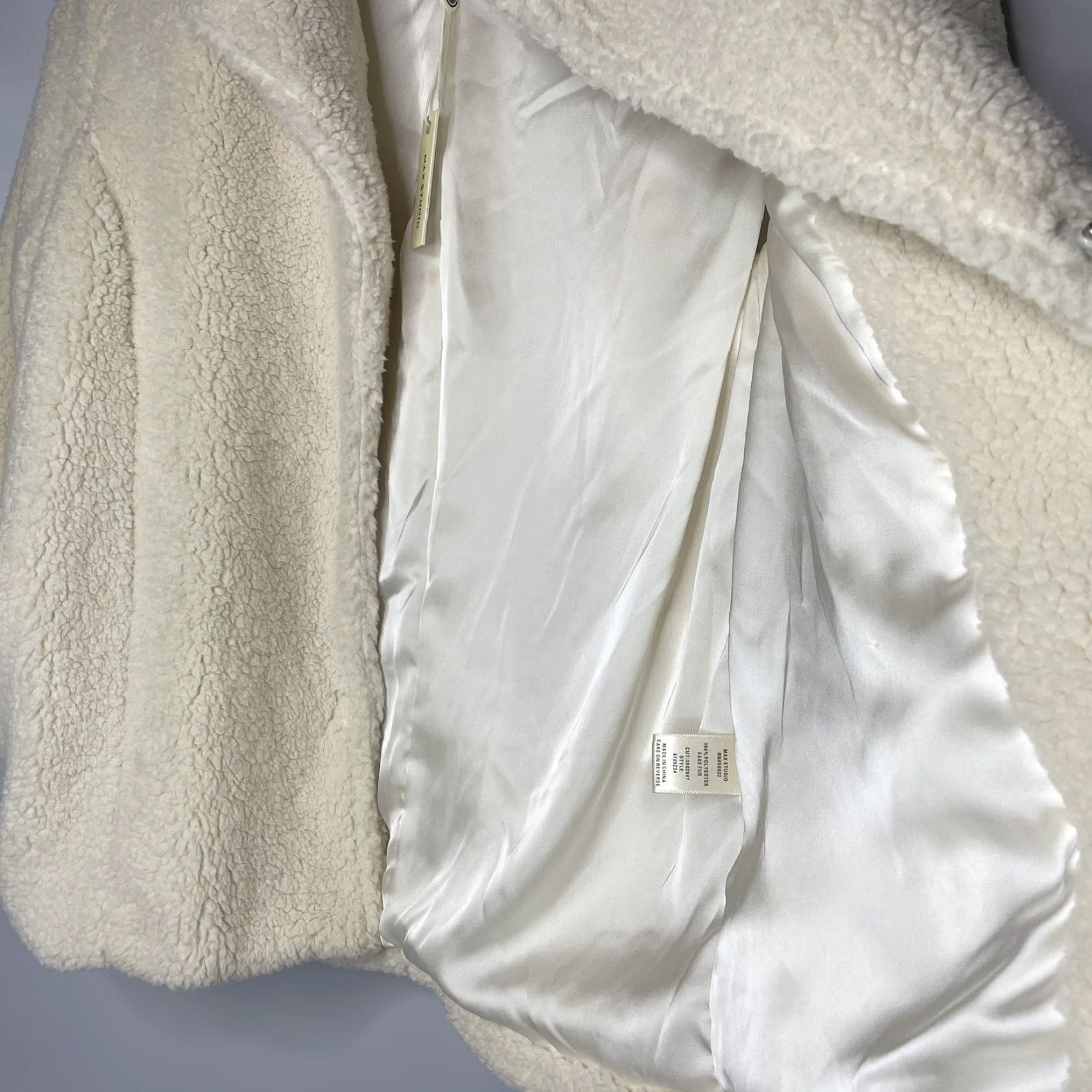 Vintage Max Studio Womens Teddy Coat Jacket Size Large Ivory Hidden Snaps Pockets NWT Size L / US 10 / IT 46 - 4 Thumbnail