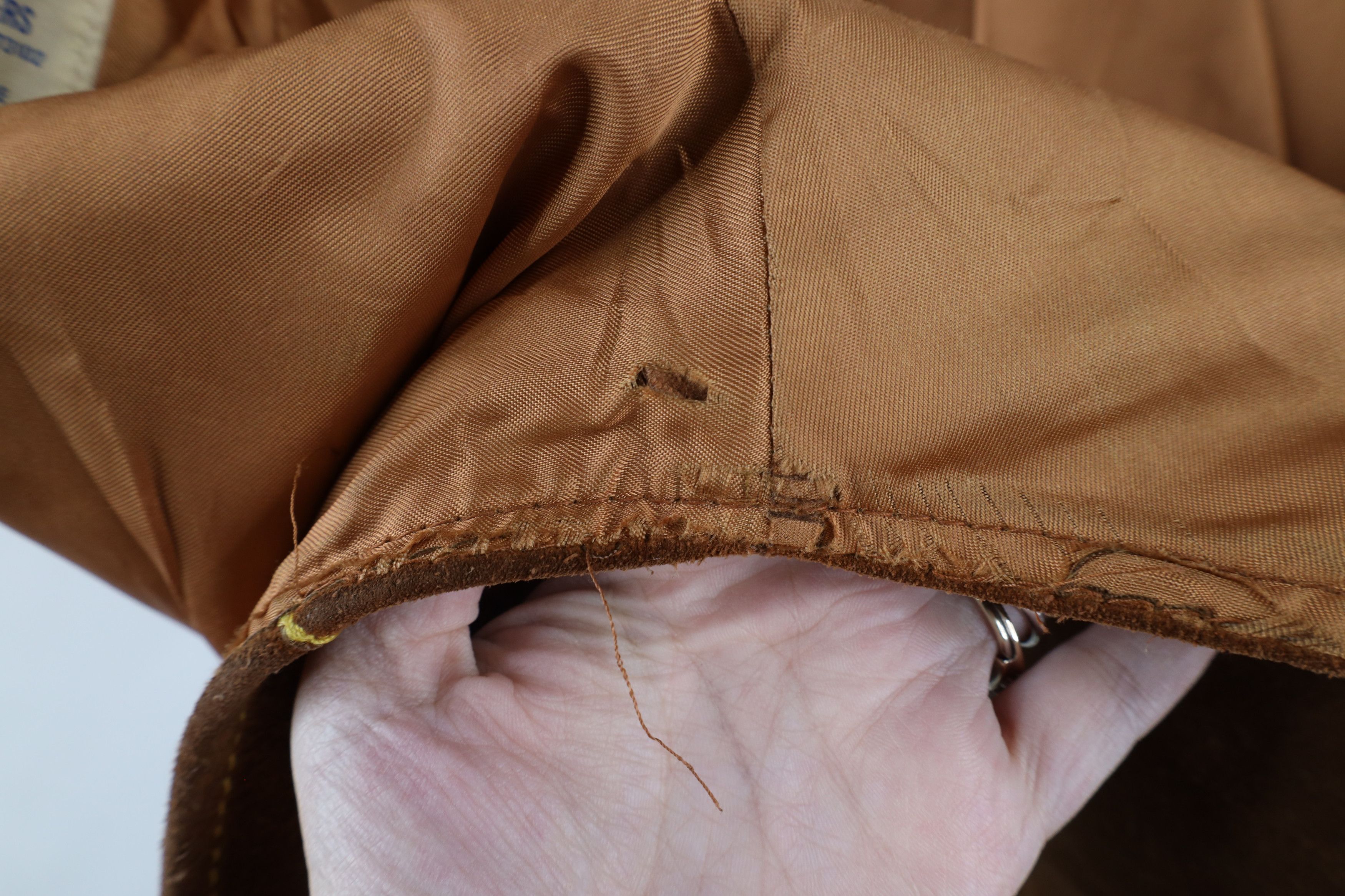 Vintage Vintage 70s Streetwear Suede Leather Western Vest Jacket USA Size US L / EU 52-54 / 3 - 11 Thumbnail