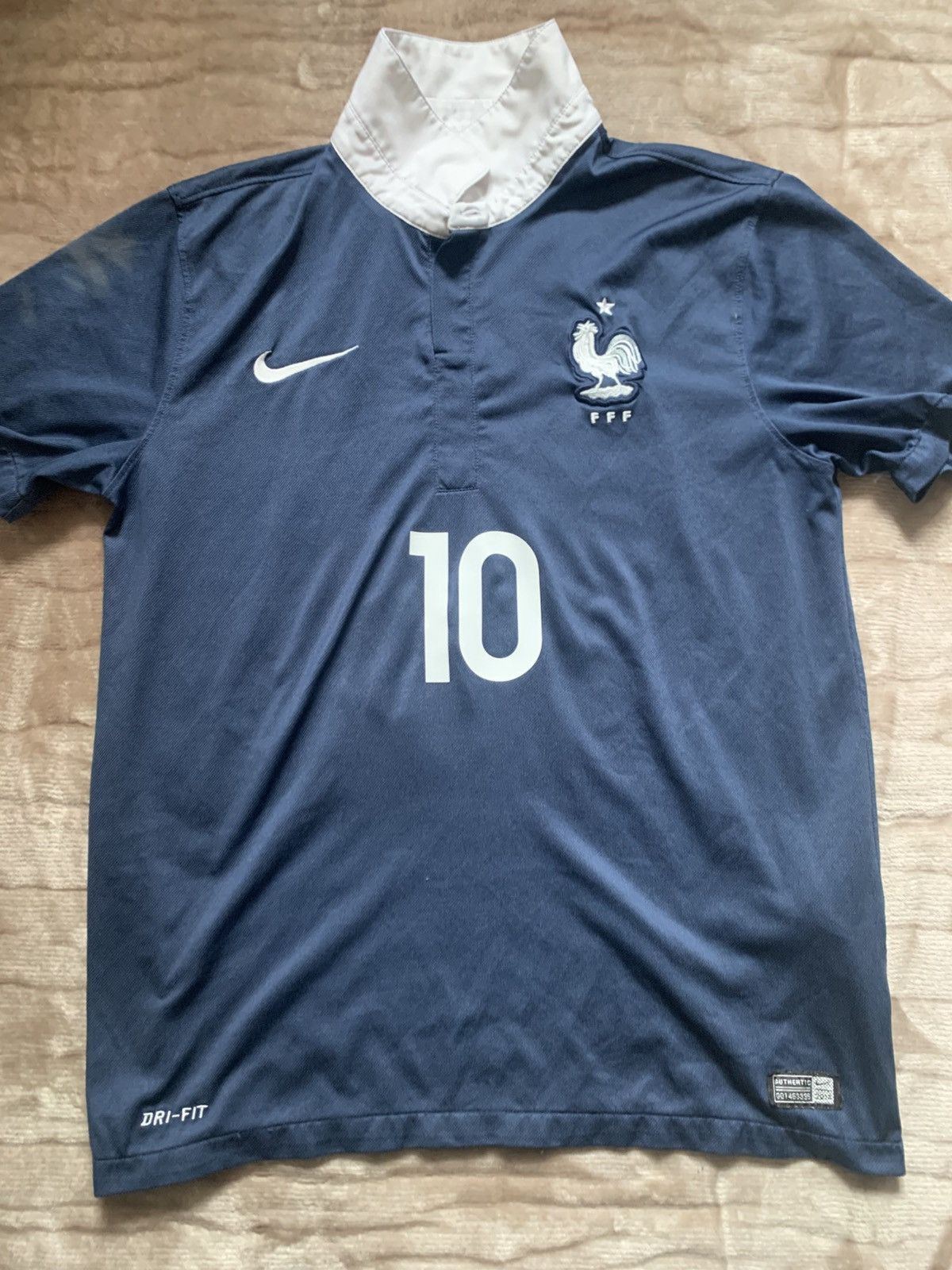 Nike Benzema French Team Jersey Size US M / EU 48-50 / 2 - 2 Thumbnail