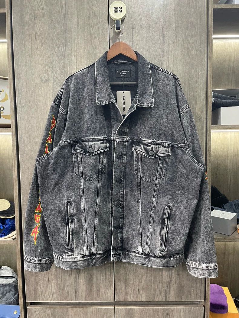 Balenciaga Balenciaga Logo Printed Collar Single Breasted Long Sleeve Size US M / EU 48-50 / 2 - 1 Thumbnail