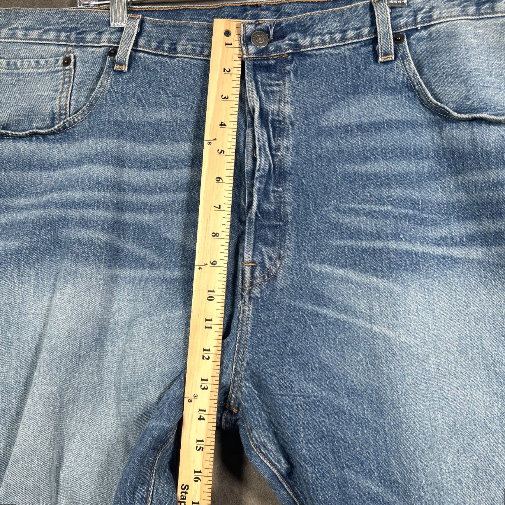 Levi's Levi's 501 Regular Fit Straight Jeans Mens 46X28 Blue Denim 5 Pocket Solid Cotton Jeans Size US 30 / EU 46 - 4 Thumbnail