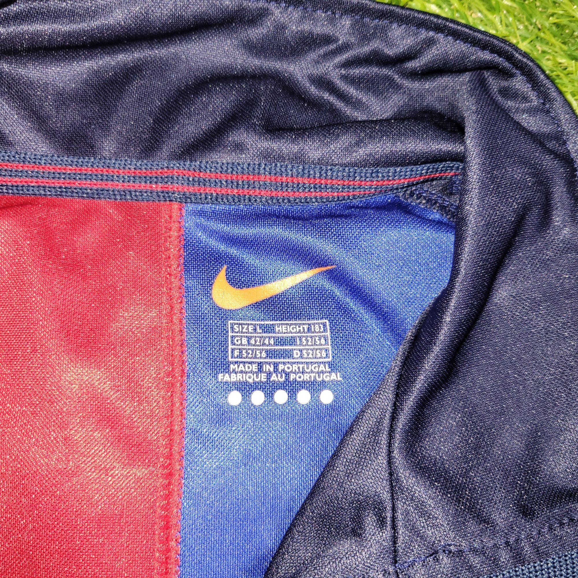 Nike Guardiola Barcelona Centenary 1999 2000 Soccer Jersey L Size US L / EU 52-54 / 3 - 6 Thumbnail