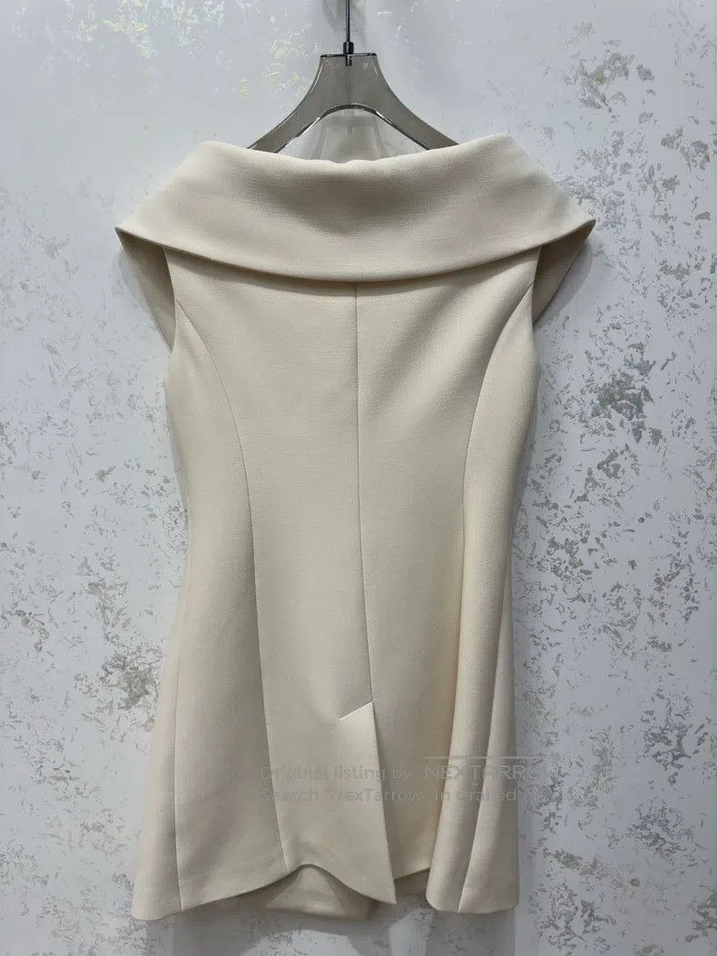 Dior Dior Classic beige silk wool double-breasted vest skirt Size XS / US 0-2 / IT 36-38 - 2 Thumbnail
