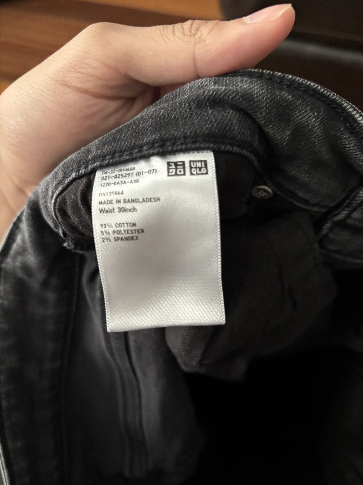 Uniqlo Uniqlo Black Distressed Jeans Size US 30 / EU 46 - 5 Thumbnail