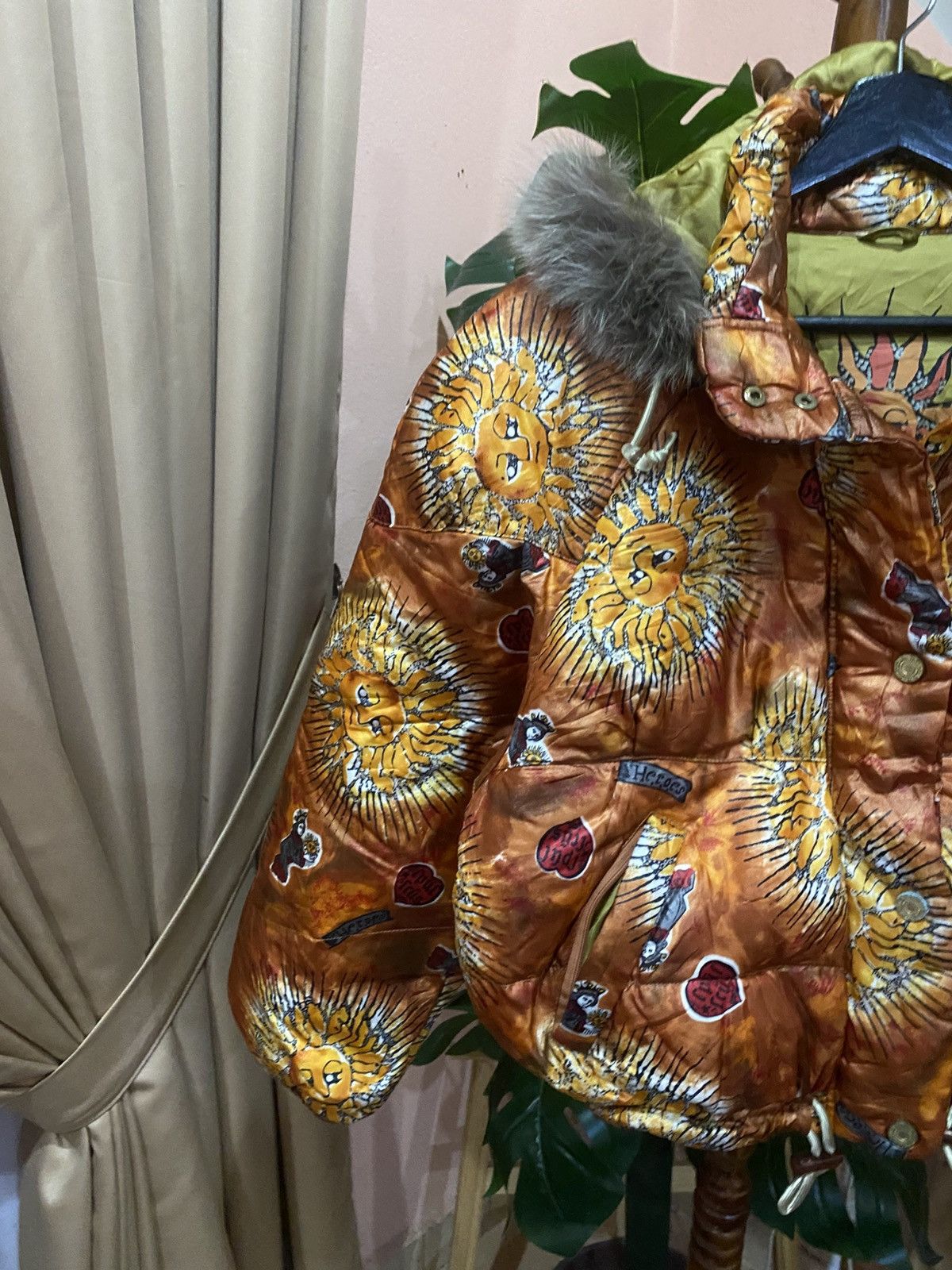 Other Vintage Sun Print Down Jacket with Faux Fur Hood – Japan Size M / US 6-8 / IT 42-44 - 5 Thumbnail