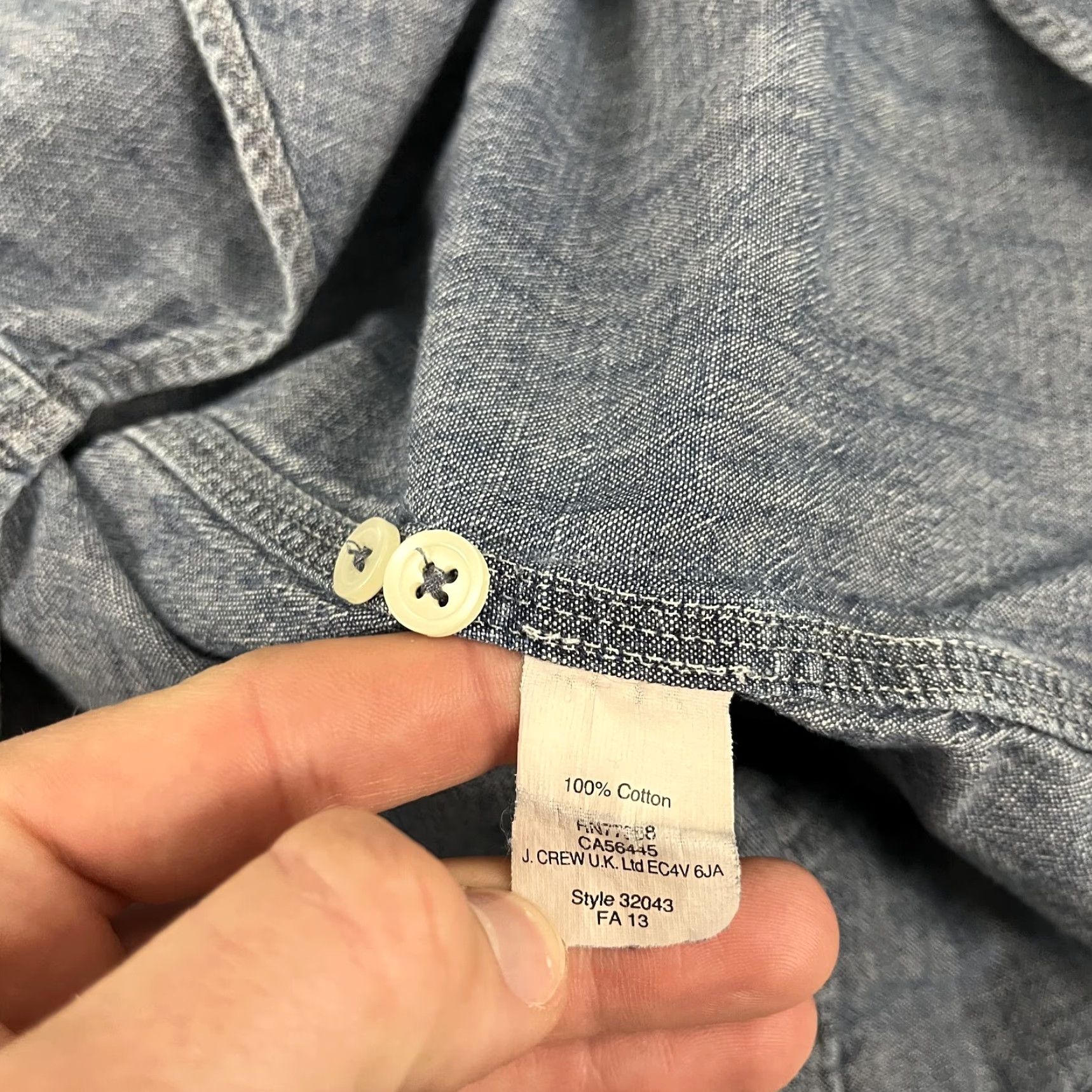 J.Crew VINTAGE J.CREW Women's Shirt XS Blue Chambray Button-Up Casual Lightweight Denim Size XS / US 0-2 / IT 36-38 - 6 Thumbnail